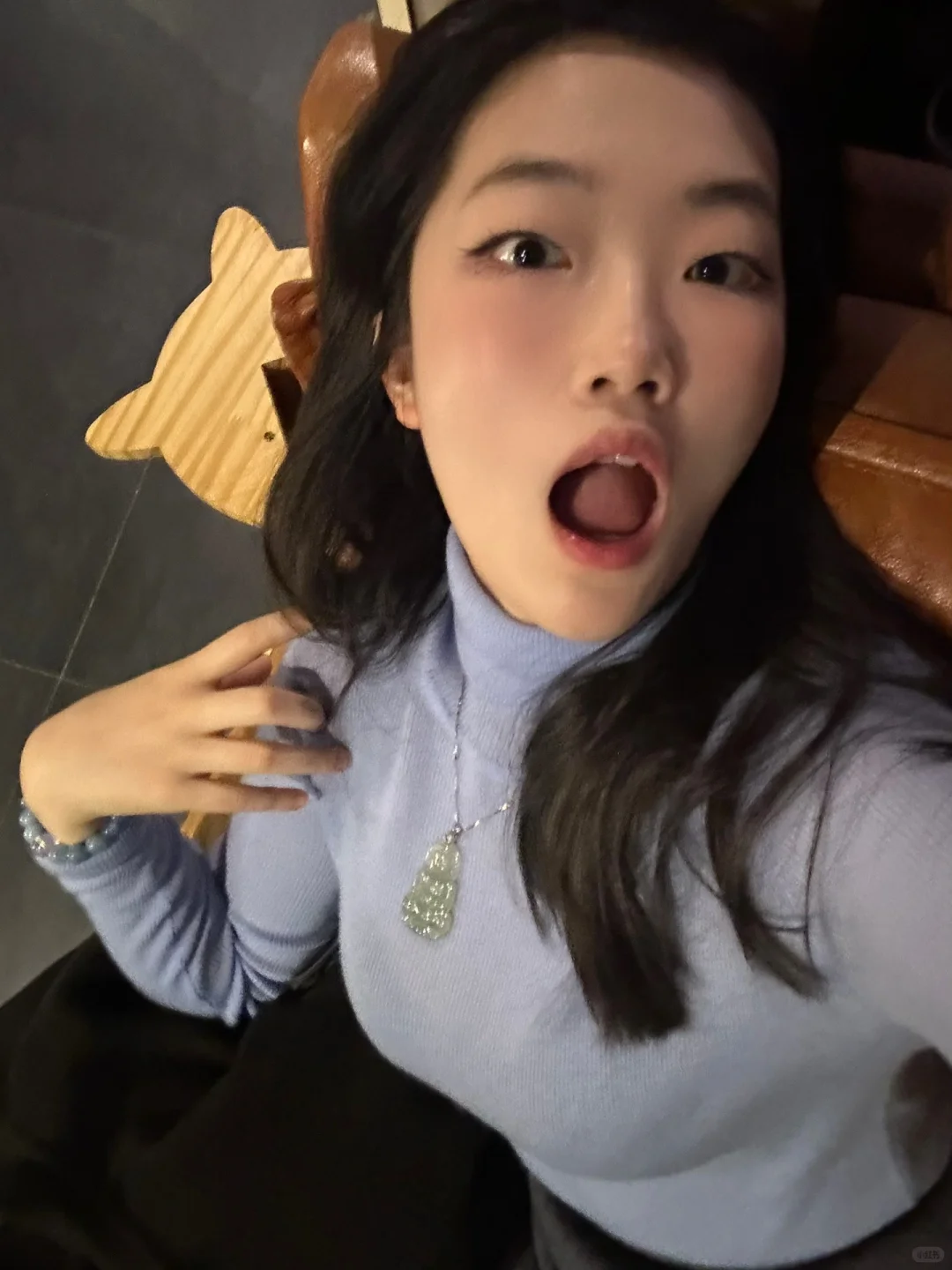 19岁但装熟女的一天