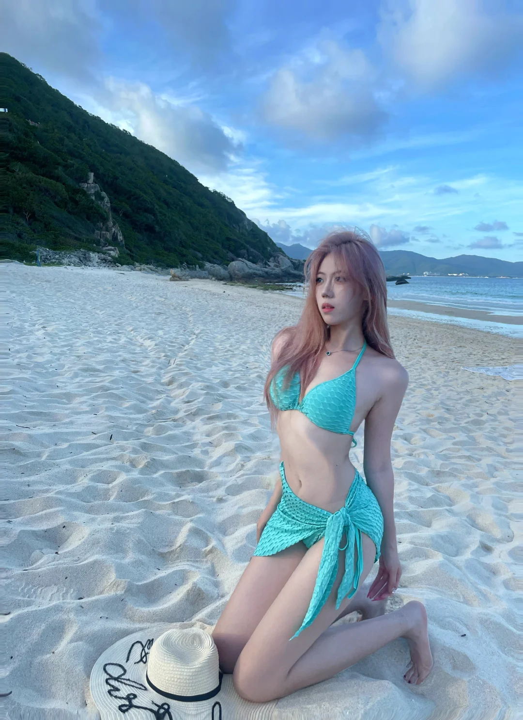 存几个海边拍照姿势??