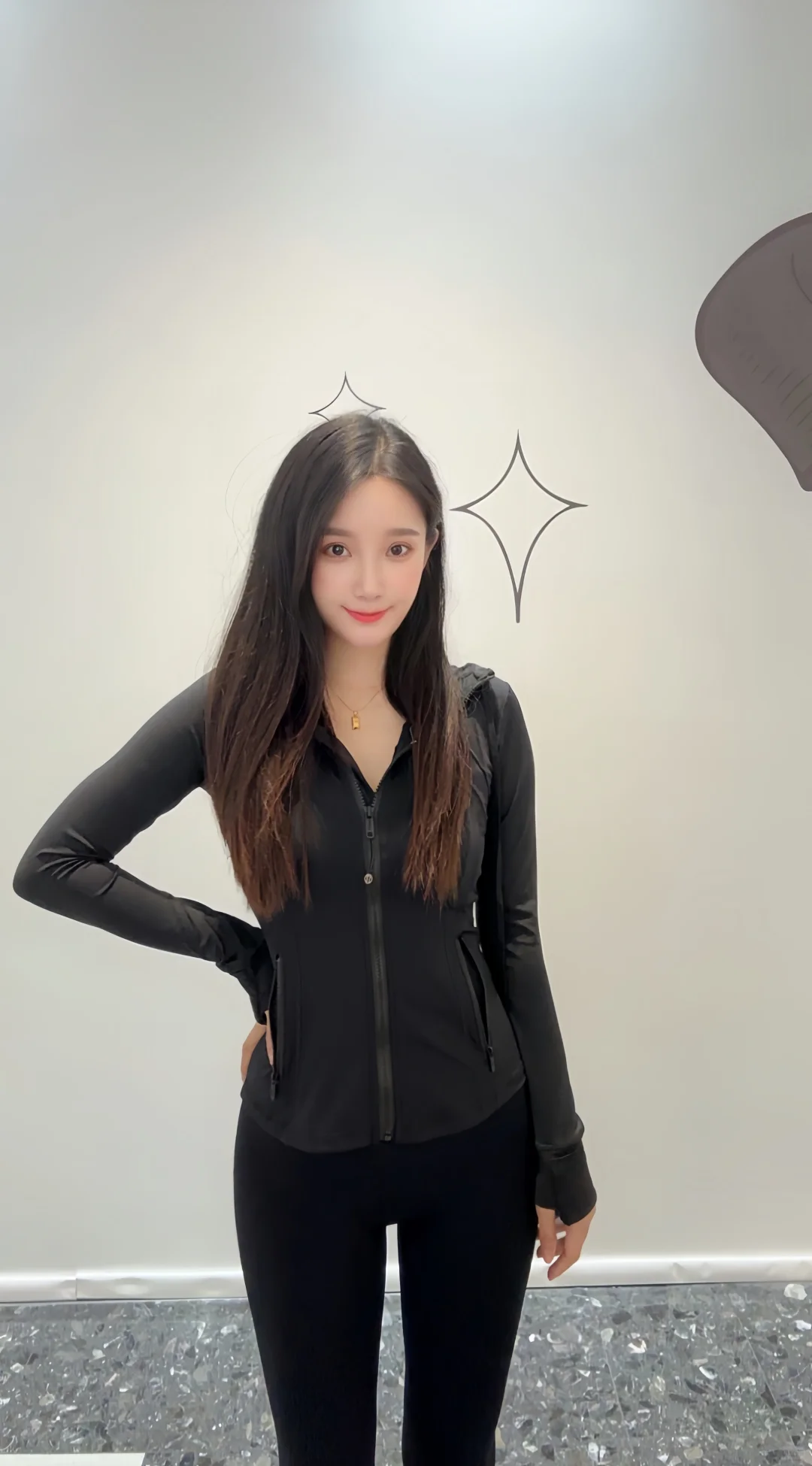 黑色瑜伽服、显瘦显高