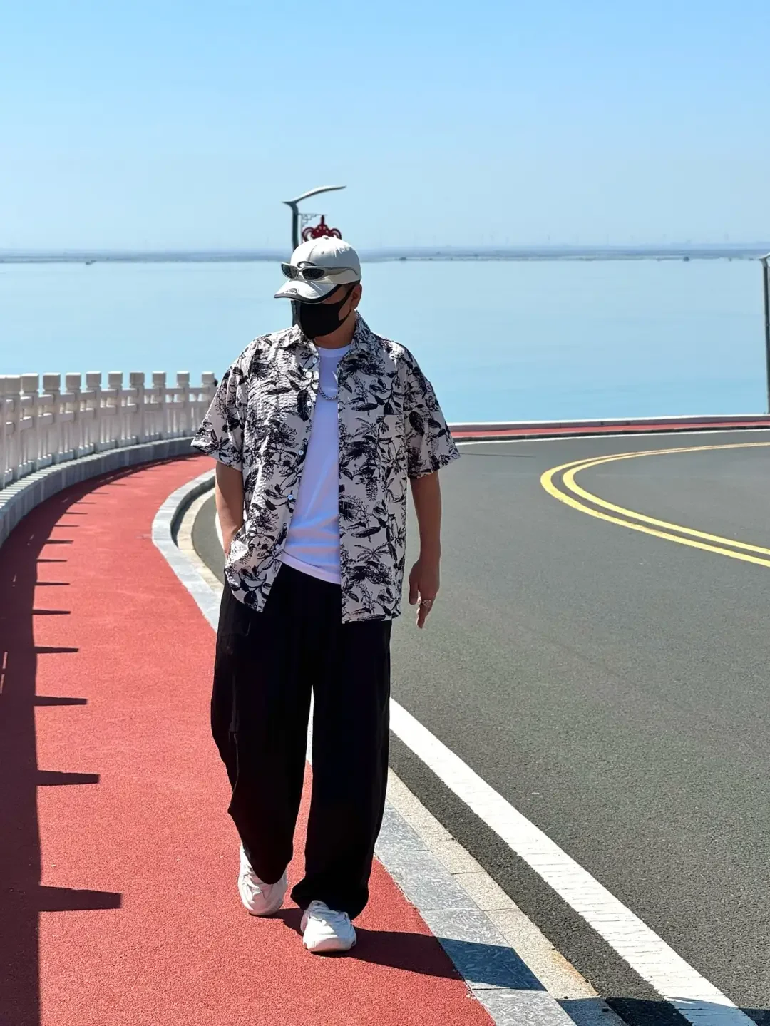 夏日海边度假穿搭?