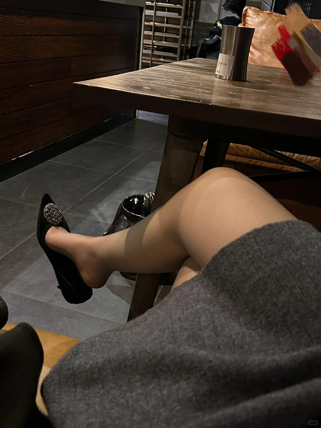 19岁但装熟女的一天
