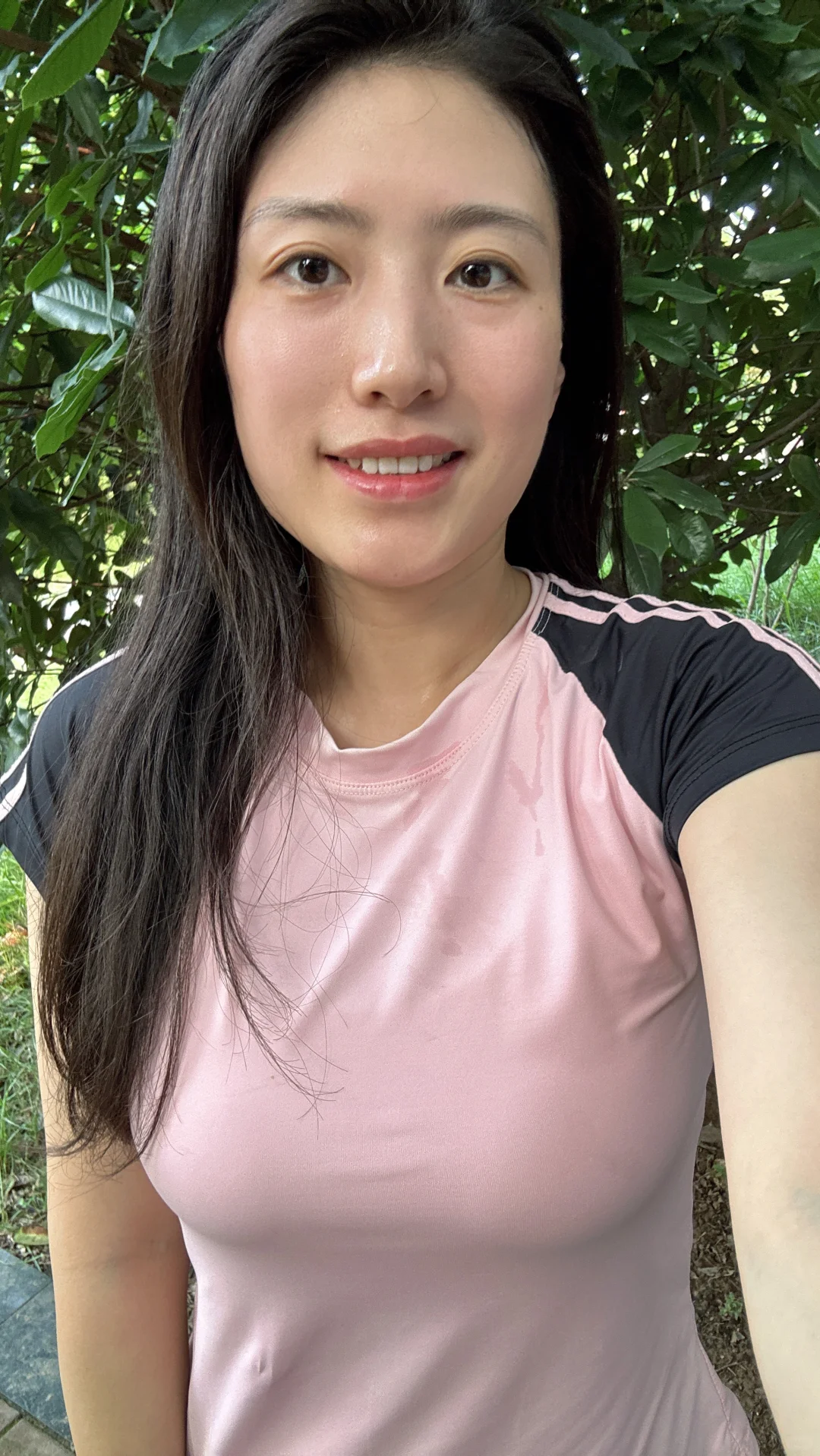 33岁宝妈，晨跑+花园干净双重buff少女感拉满