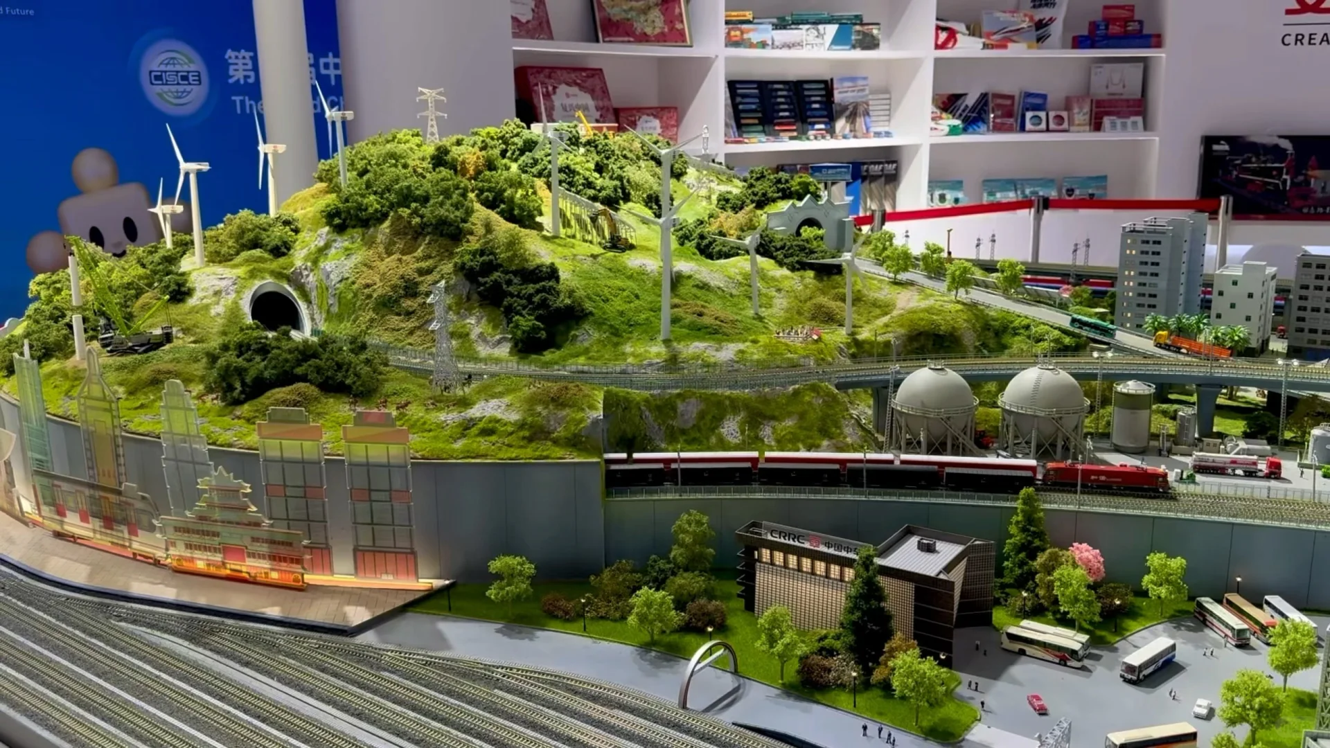 展会又有火车模型了，不过含train量很少