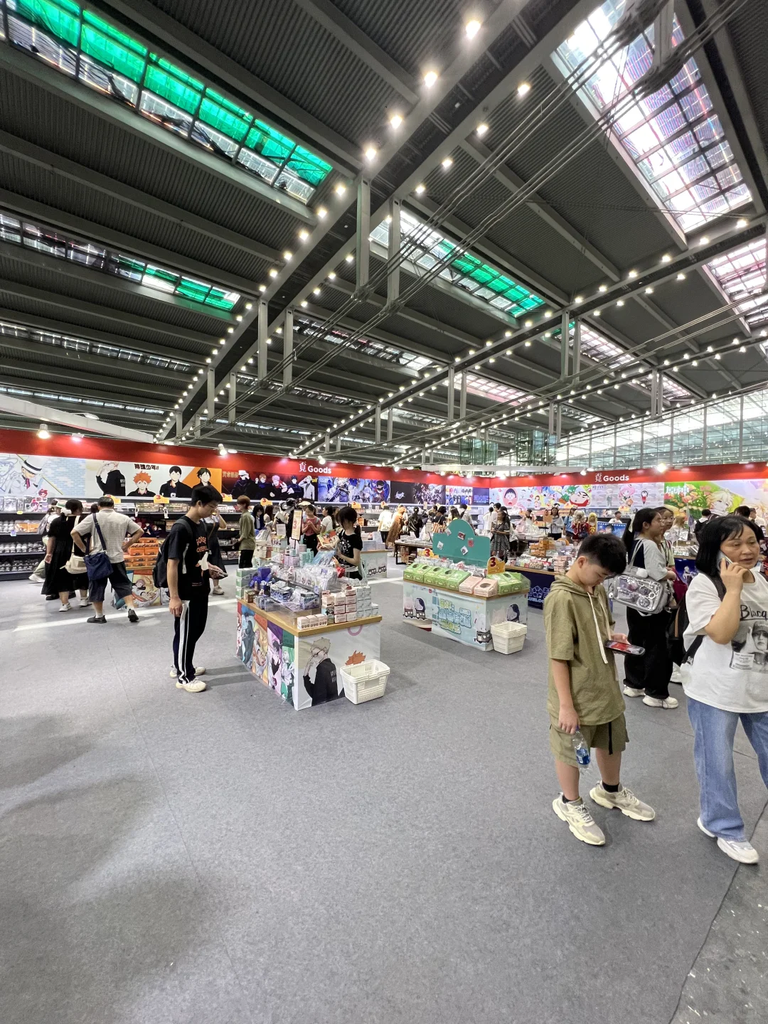 深圳会展中心动漫节周边送到手软?