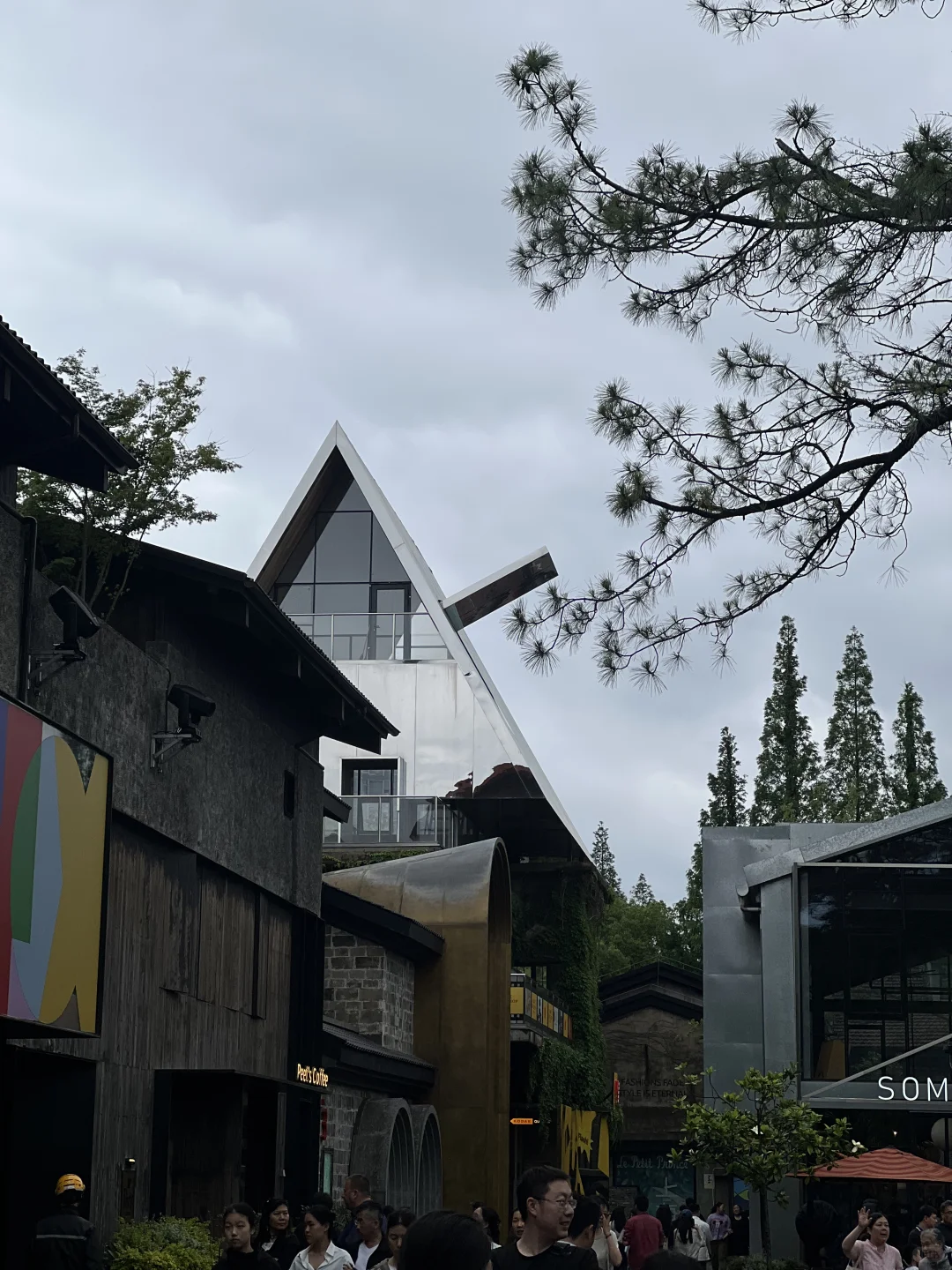 上海EKA天物：策展型商业重塑工业遗产新范式