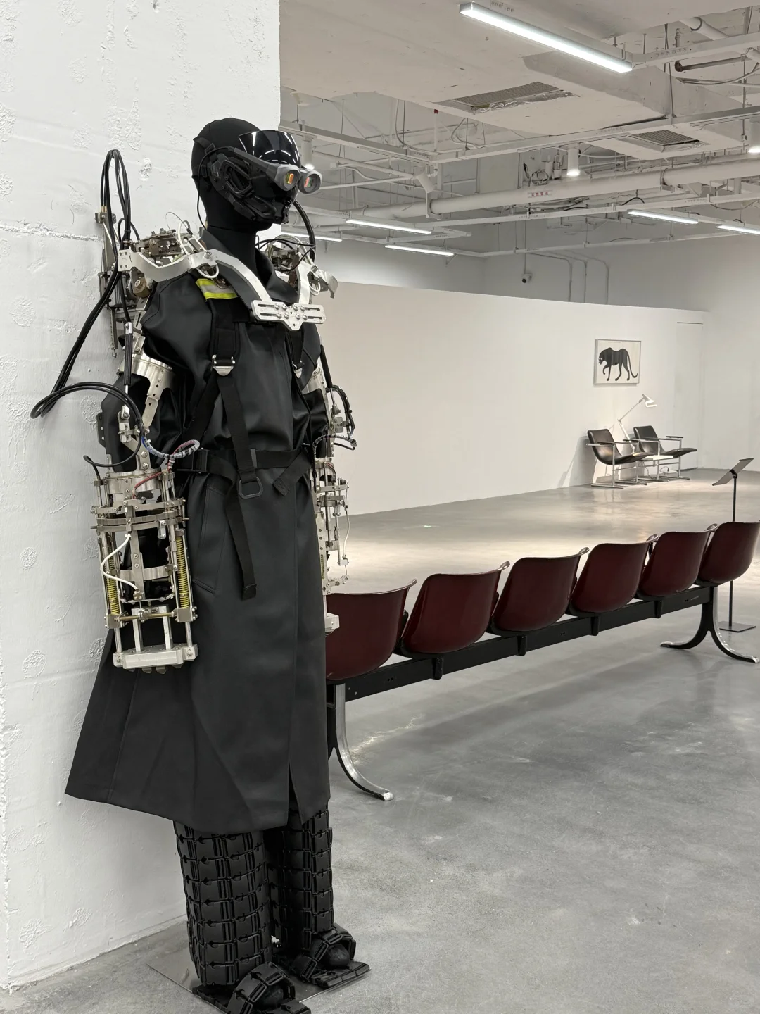 这么酷炫的暗黑工业风展竟然在苏州❓