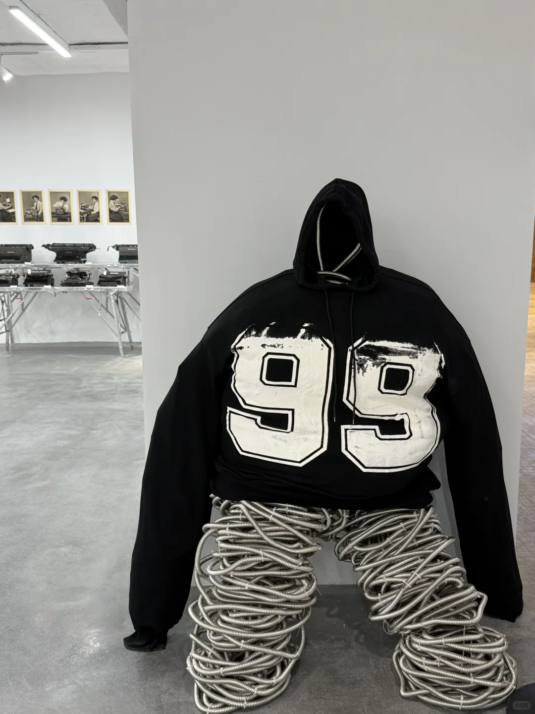 这么酷炫的暗黑工业风展竟然在苏州❓