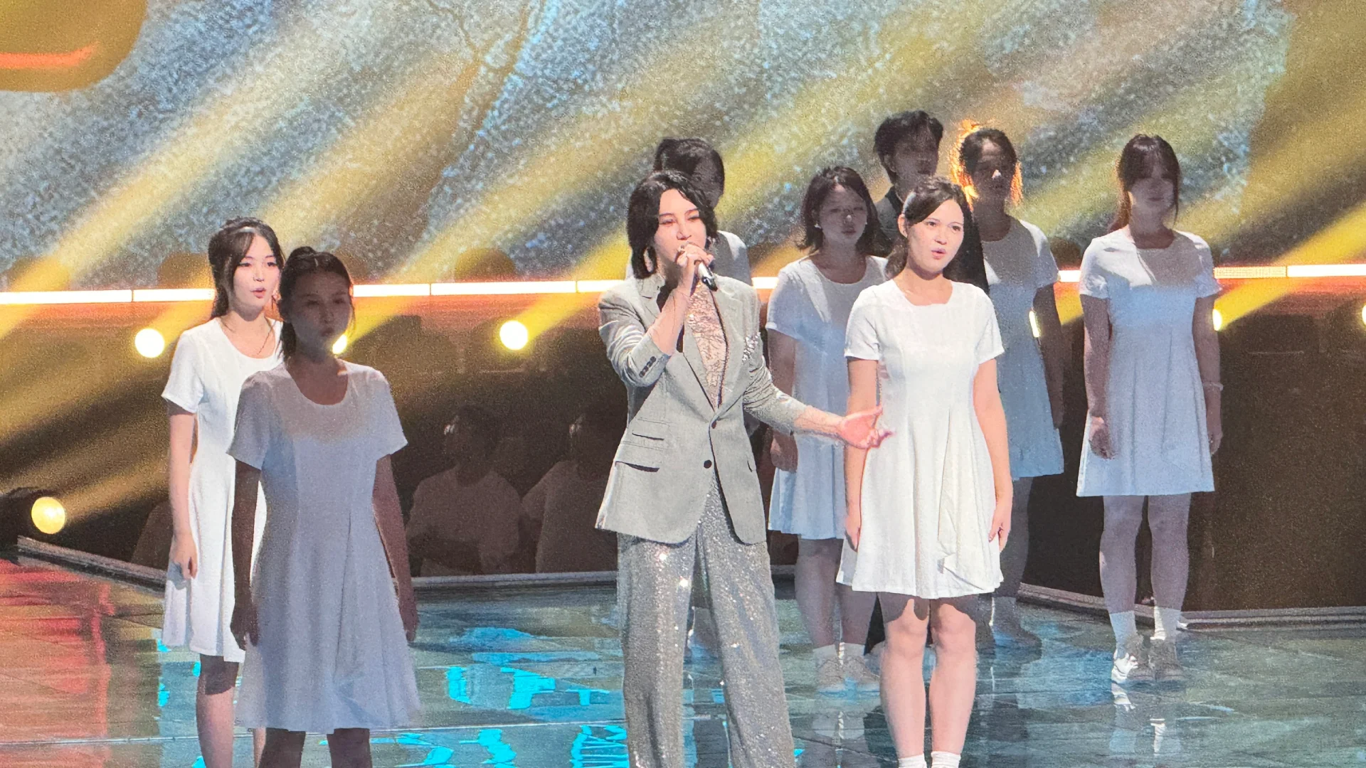 芒果TV招商会丨带大家看现场，全套live放送