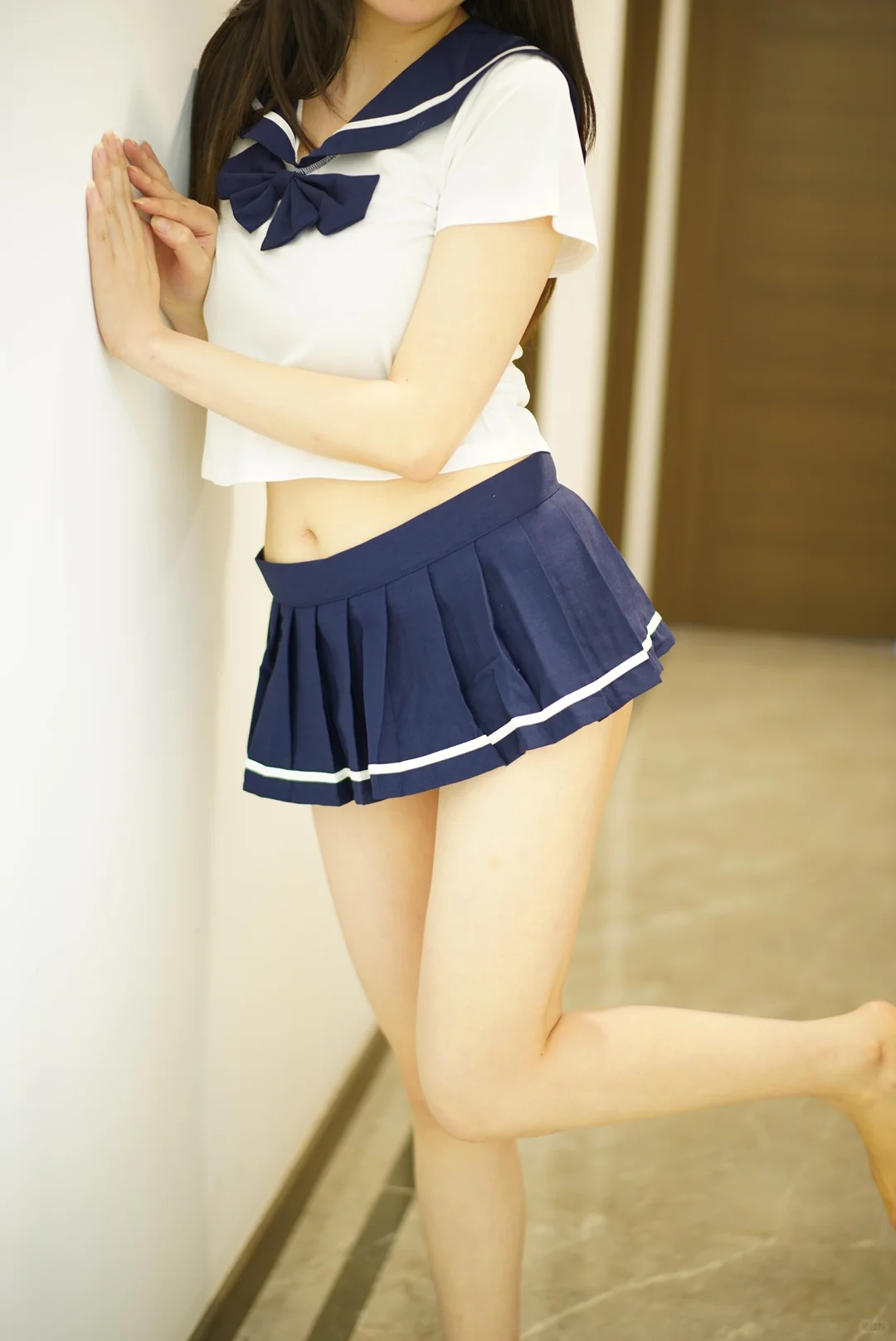 女孩子有小肚子，怎么选战袍？