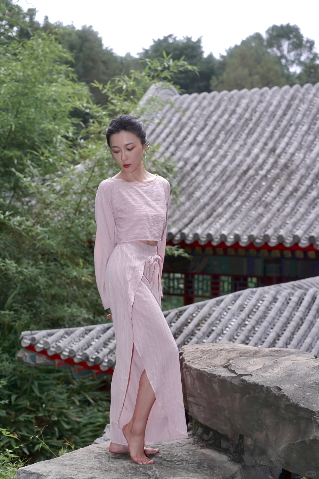 我愿意称她是今年最美的瑜伽服?