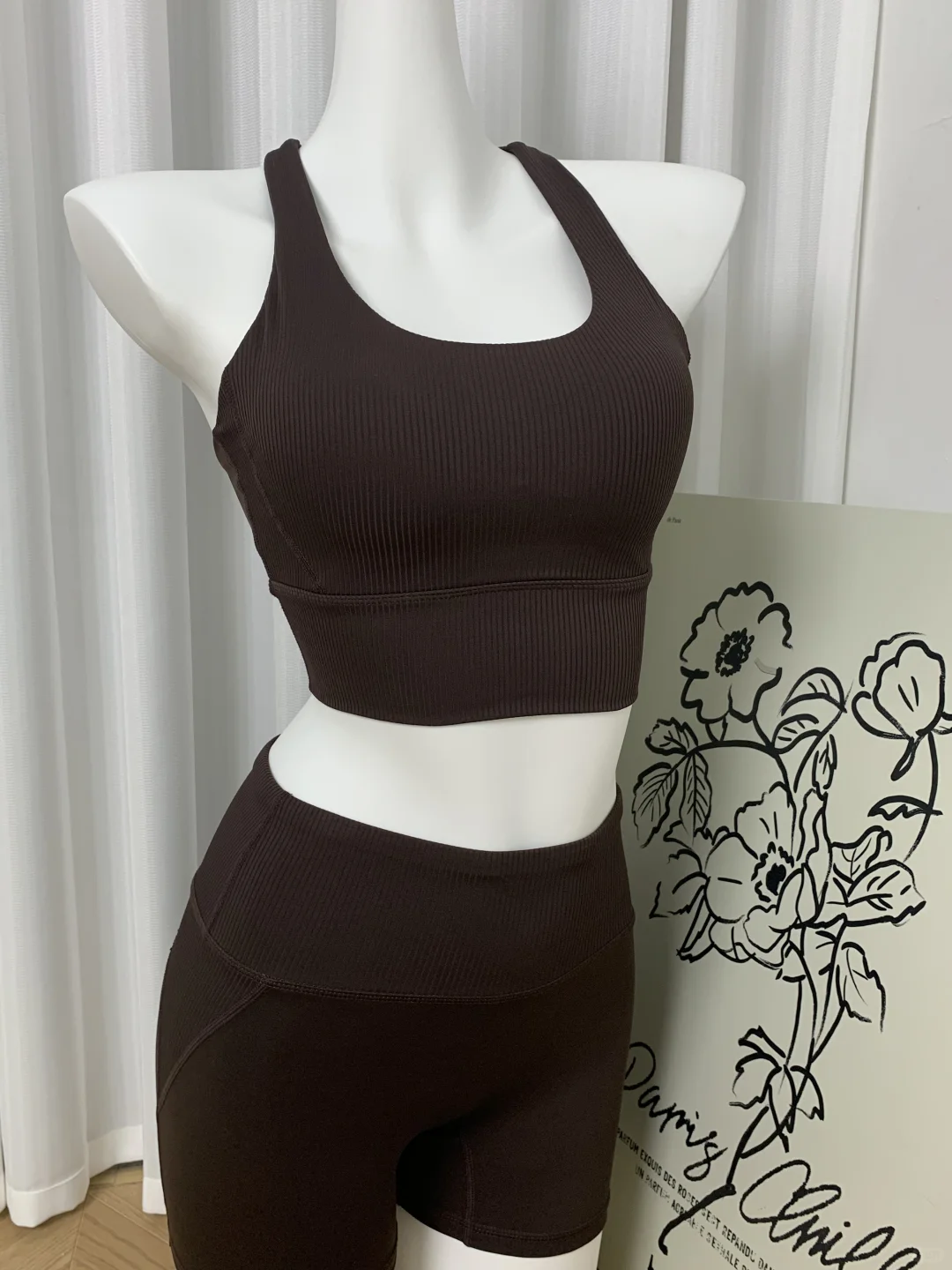 蒸馏咖啡运动套装 美到失语 才20+?