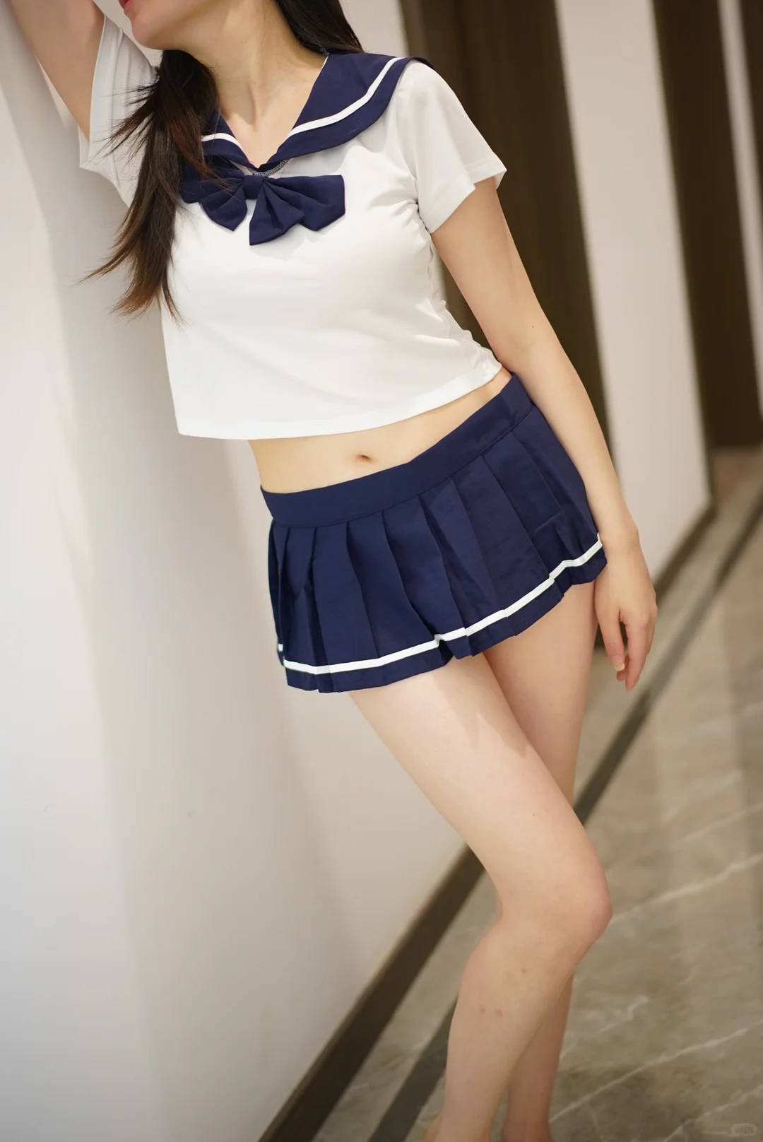 女孩子有小肚子，怎么选战袍？