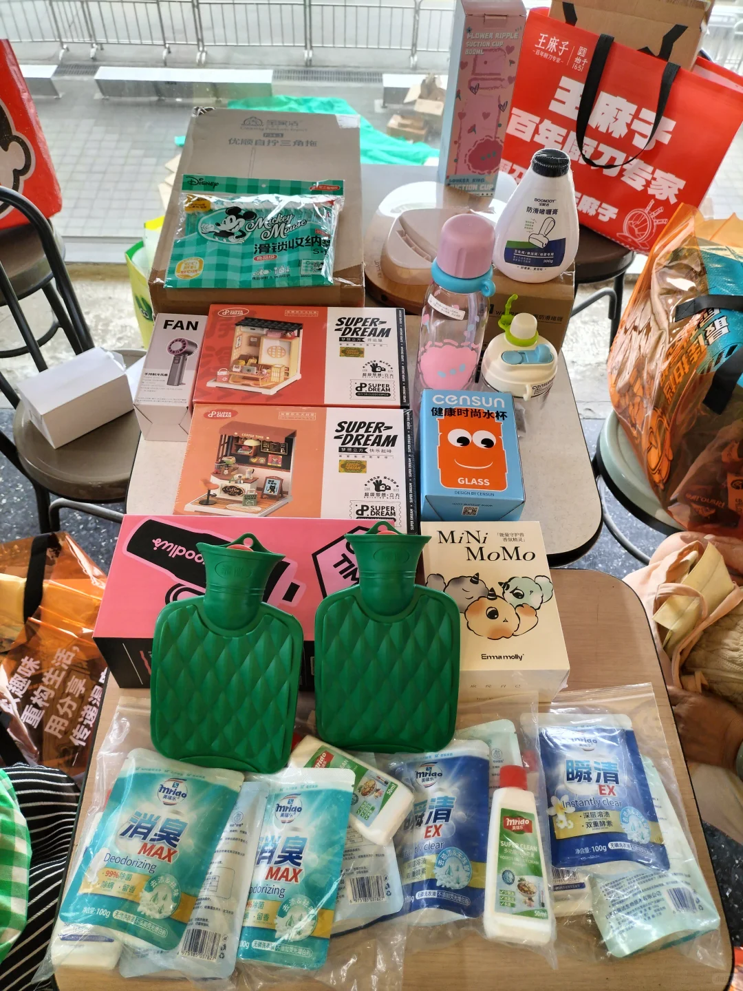 日用品展第一天。 大家褒贬不一！