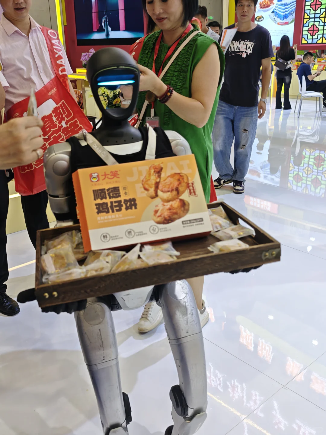 特意没吃早餐就冲了！！！