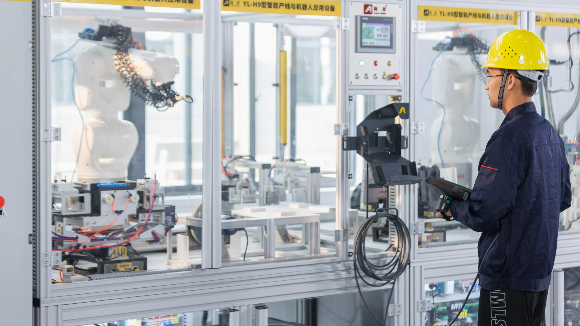 城职大的「未来工厂」科技赋能产业升级实锤