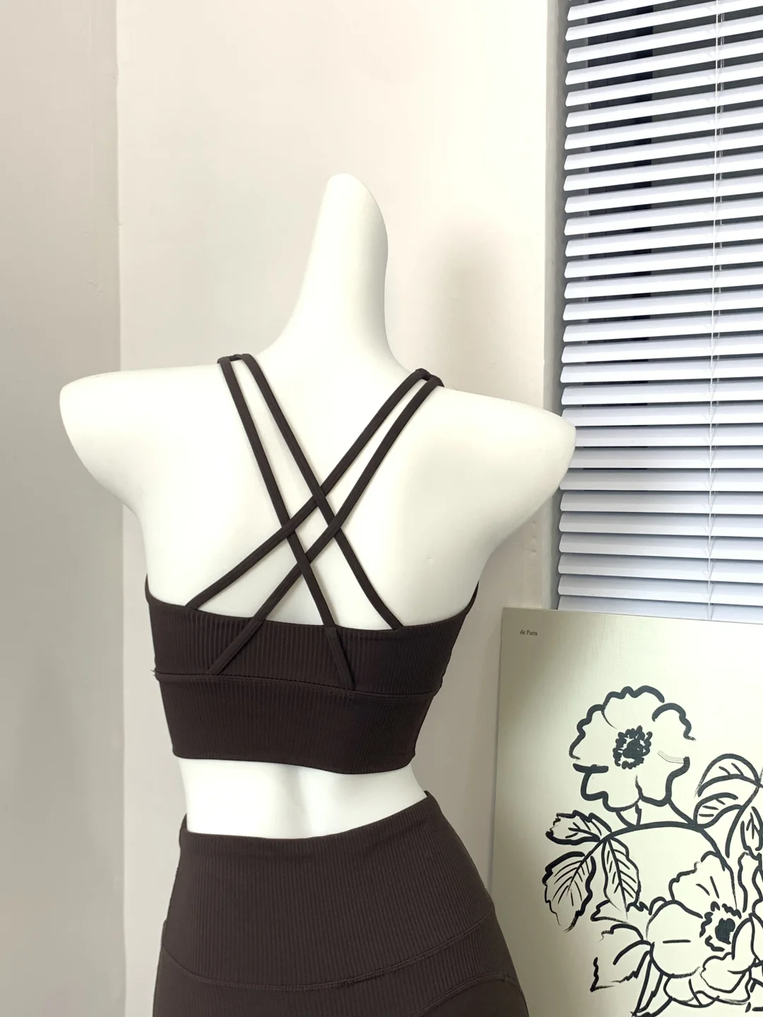 巧克力瑜伽套装? 贵气感拉满 才20+?