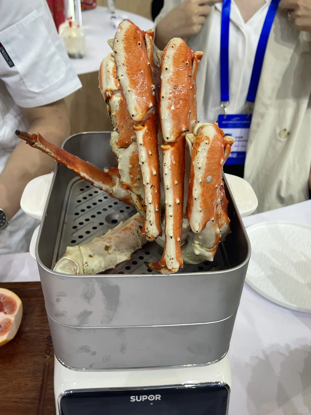 天津国际航运展先冲这，帝王蟹在招手