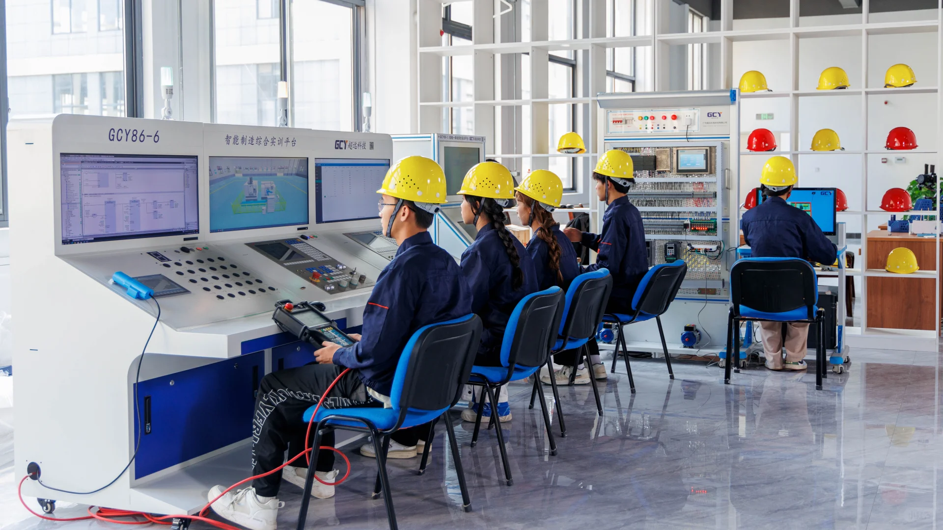 城职大的「未来工厂」科技赋能产业升级实锤