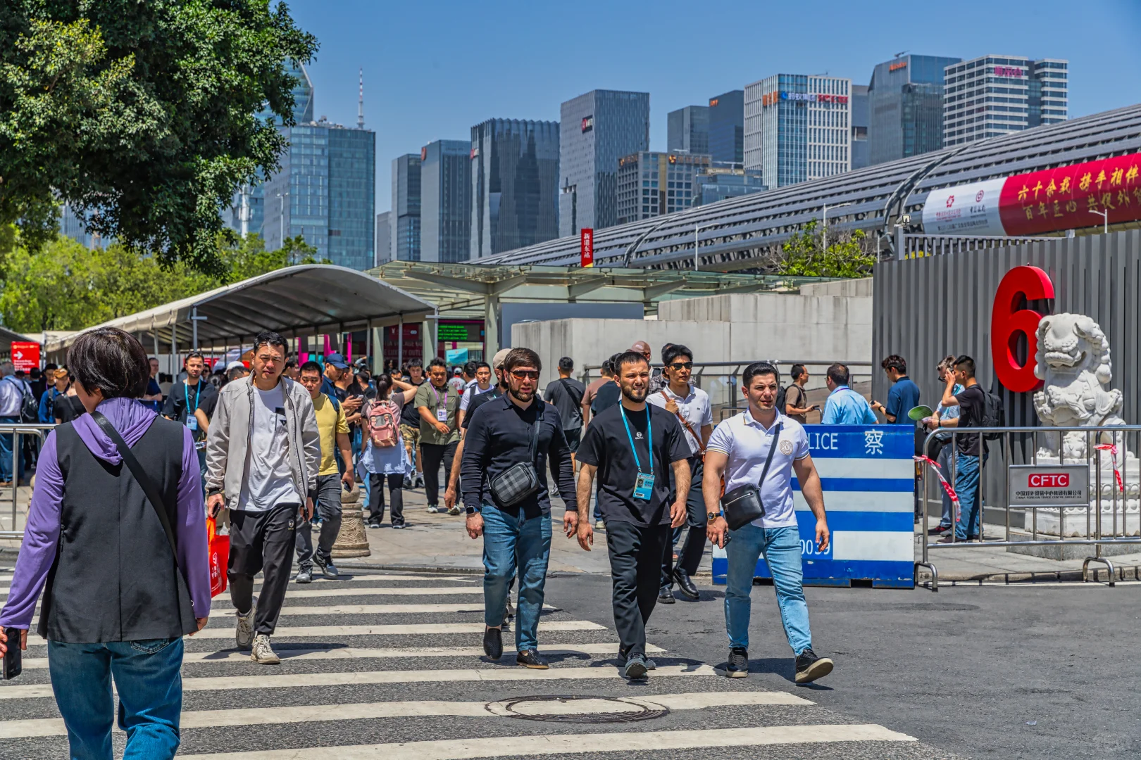 广交会今日开幕，智能机器人专区格外吸睛！