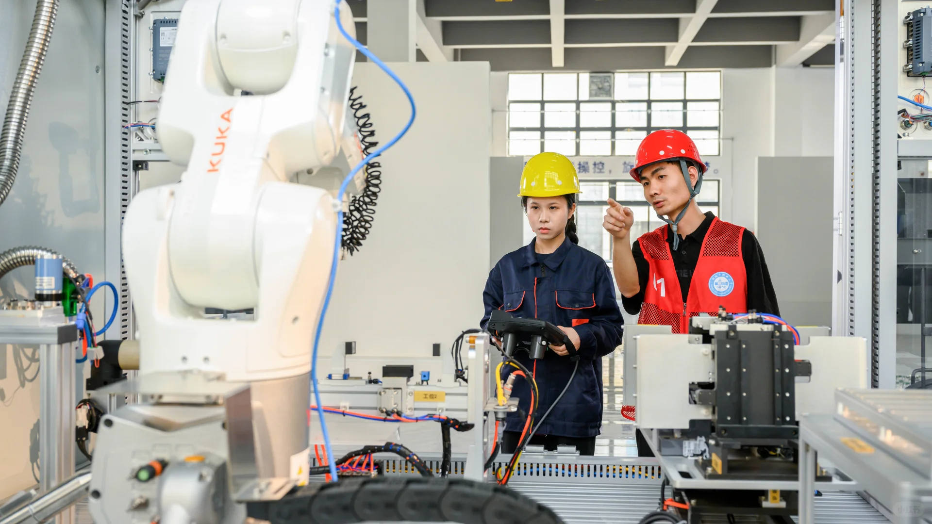 城职大的「未来工厂」科技赋能产业升级实锤