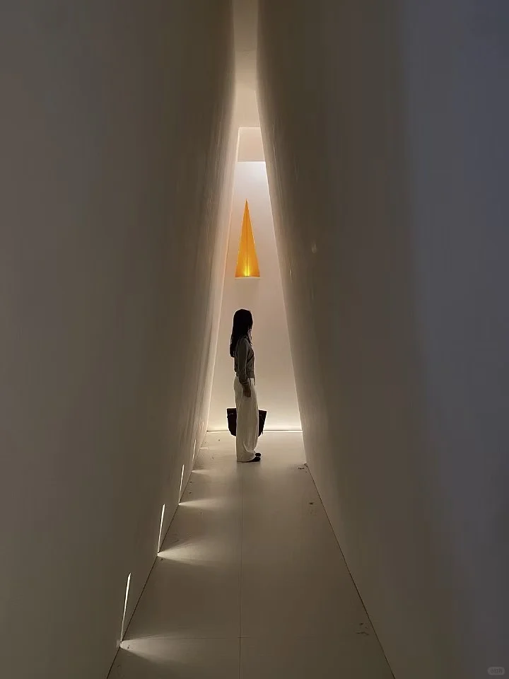 沉浸式接受艺术洗礼