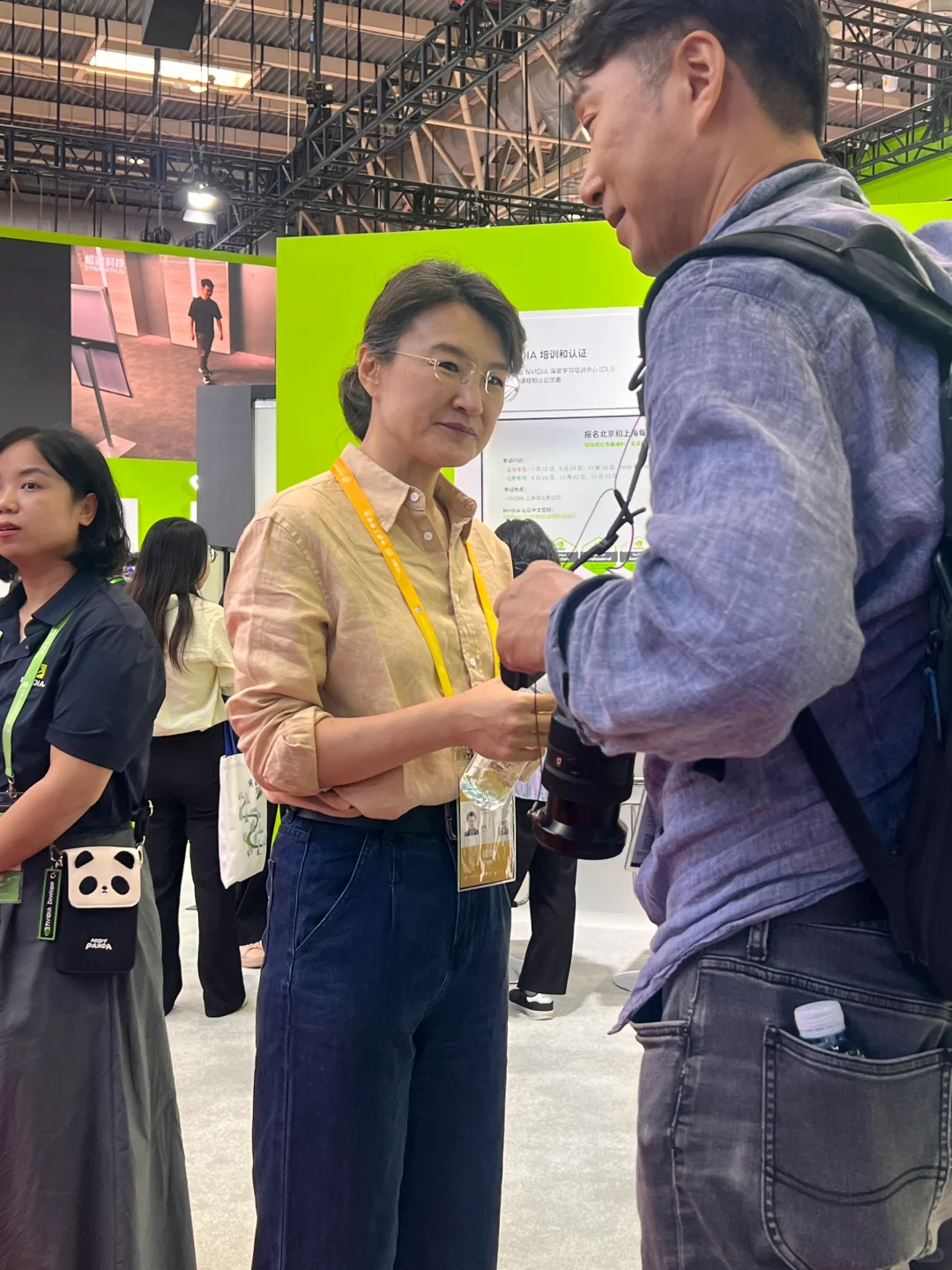 这个链博会到底有啥好看……偶遇董倩！