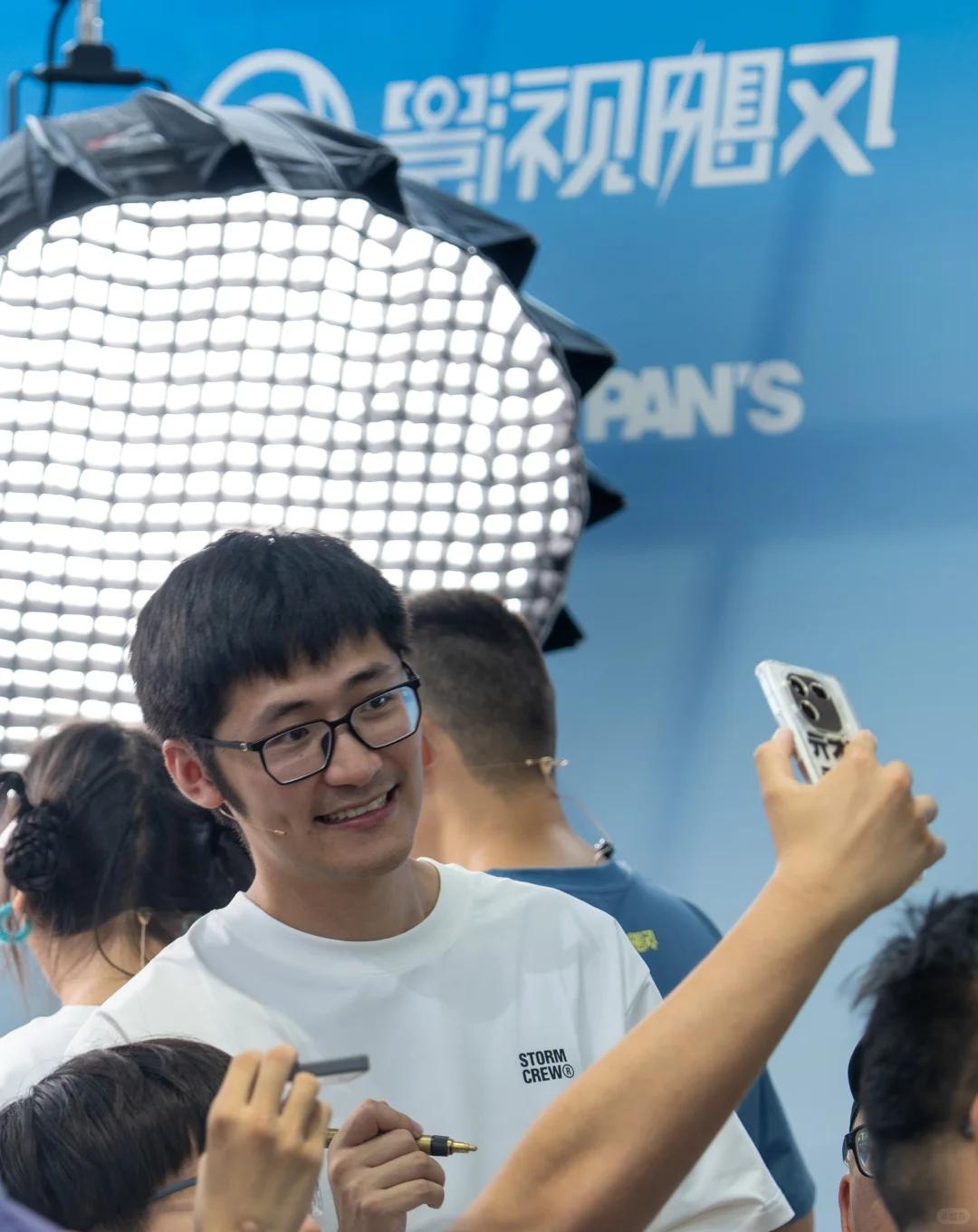 影视飓风第一次亮相BIRTV展会就火爆了