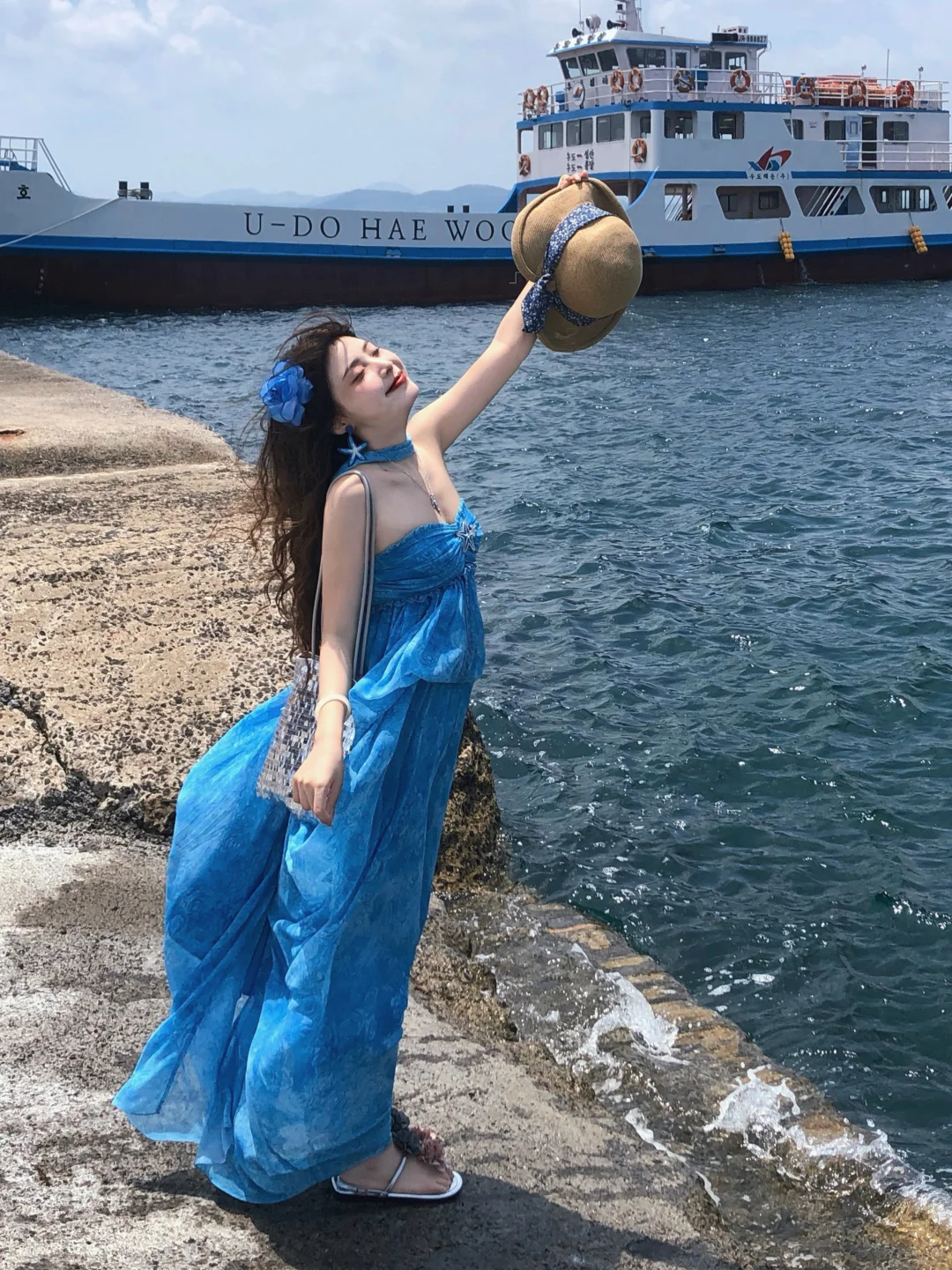 海边这样拍背影氛围感拉满了！！?人鱼海蓝美