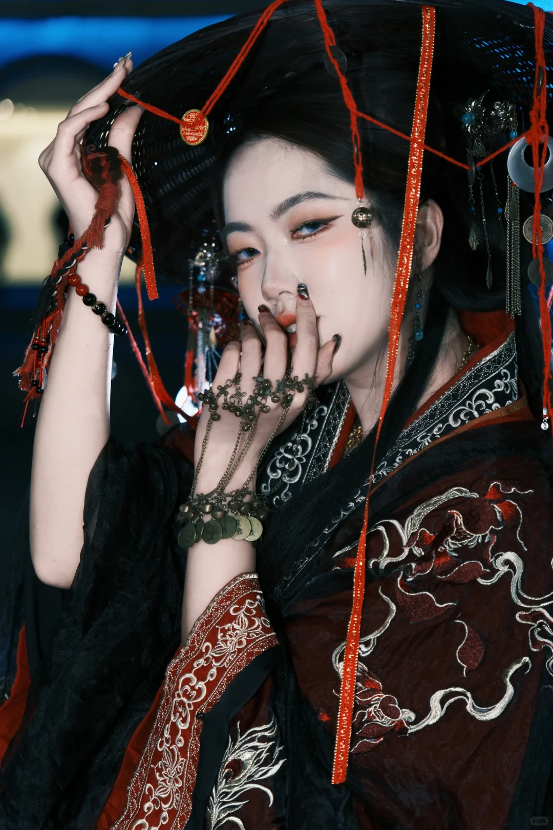 臣服我？还是被我征服