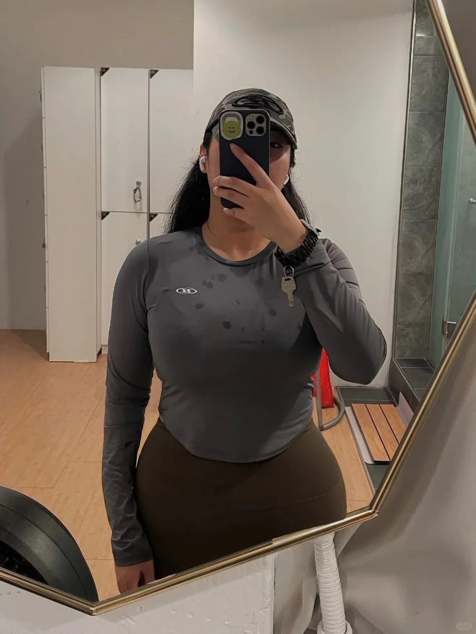 这是一件超爱的健身衣！