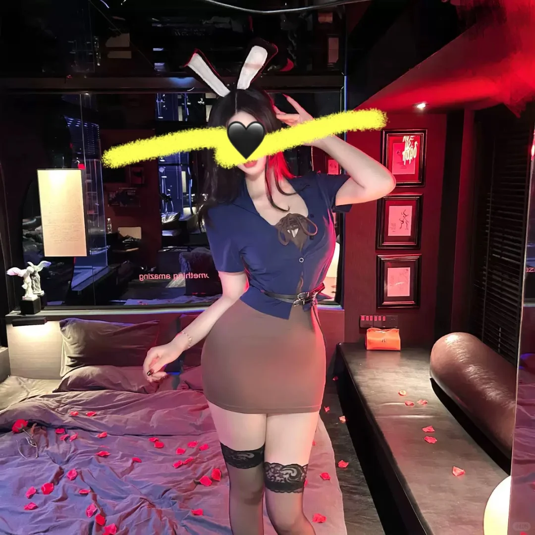 嘘… 姐妹的“小心机”战袍！氛围感拉满的纯欲