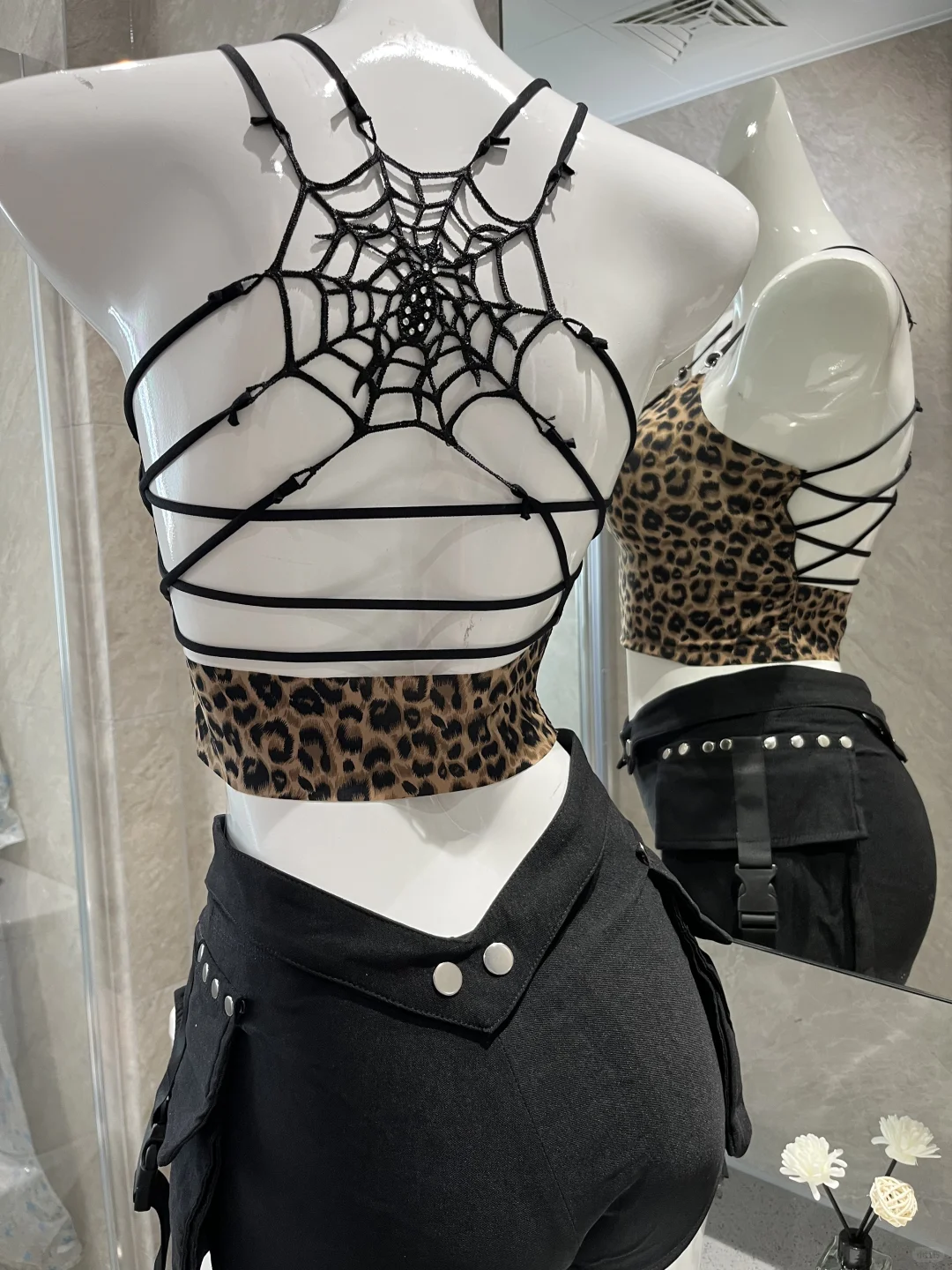 同行还在抄我们的内衣，我们已经出豹纹蜘蛛