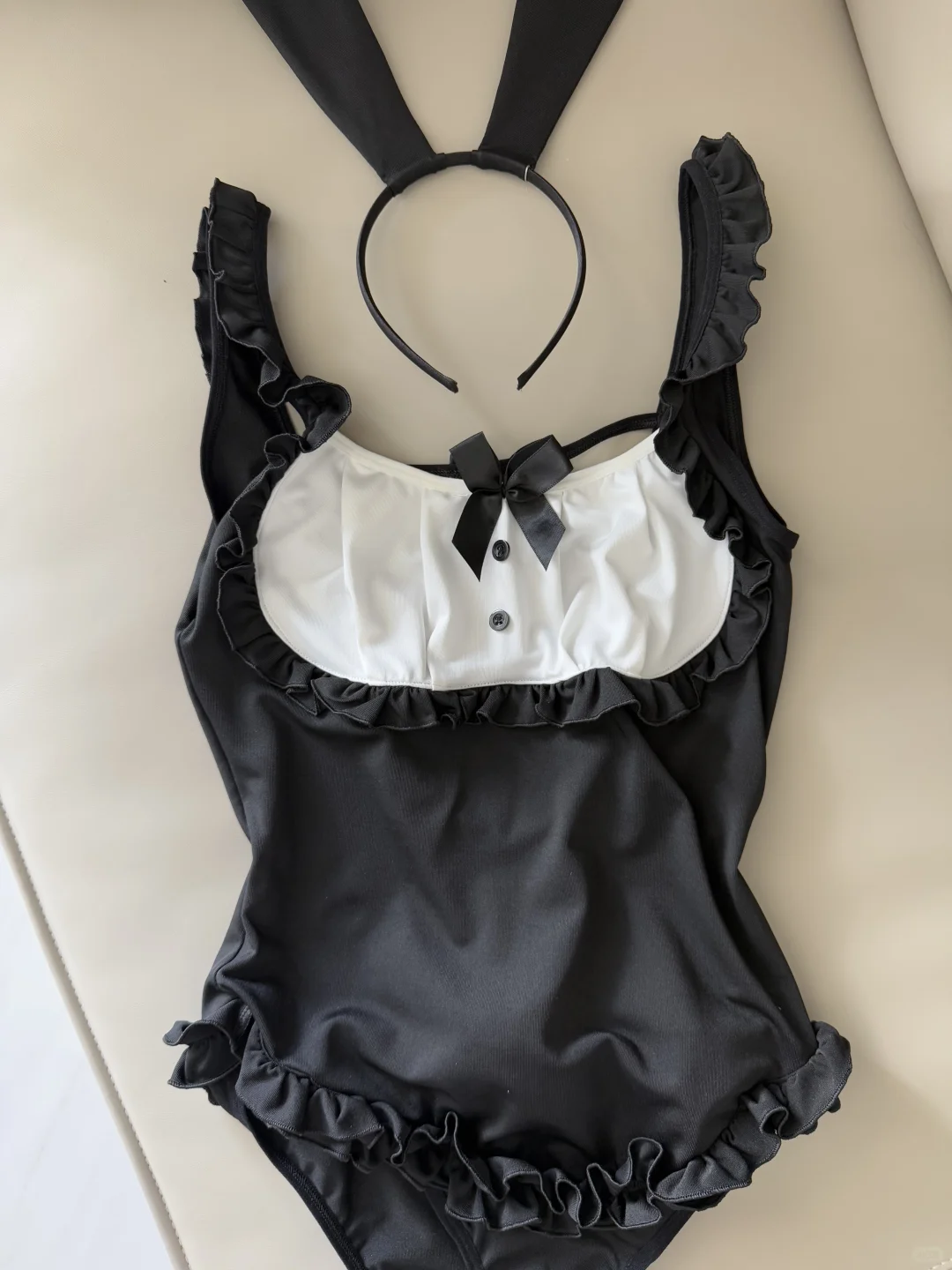 左滑帮我穿上！！今天cos小兔叽