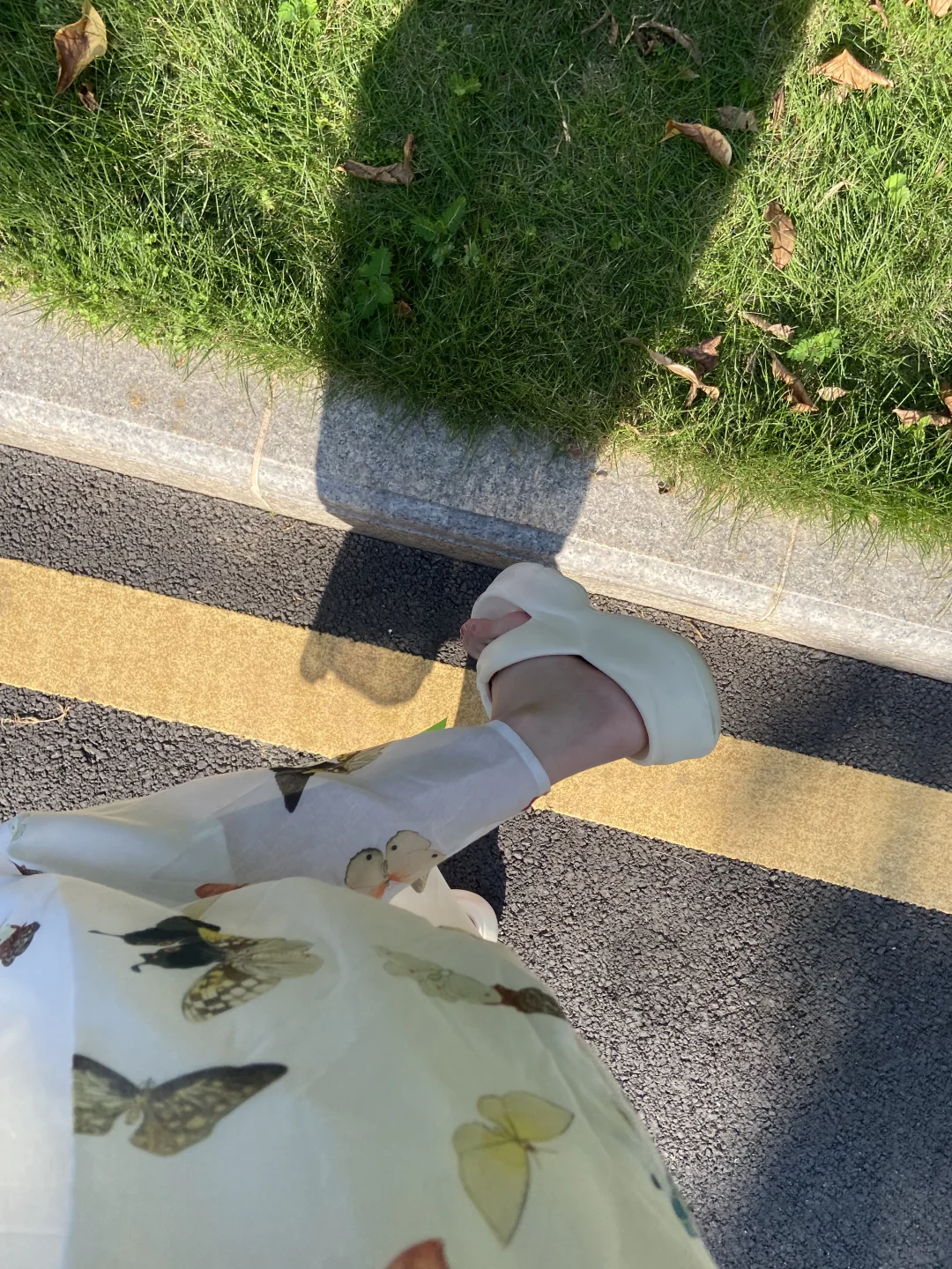 我宣布这双厚底人字拖就是海边穿搭单品王‼️