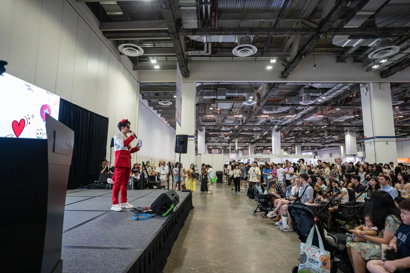 ?? 新加坡最大宠物节来了！毛孩专属天堂?