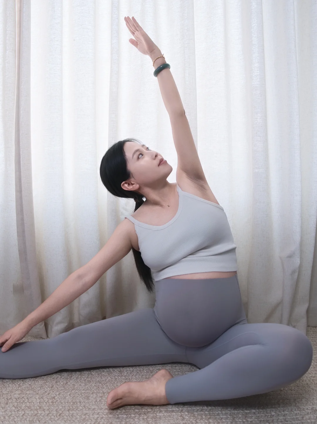 孕晚期还在动｜这条瑜伽裤给了我底气