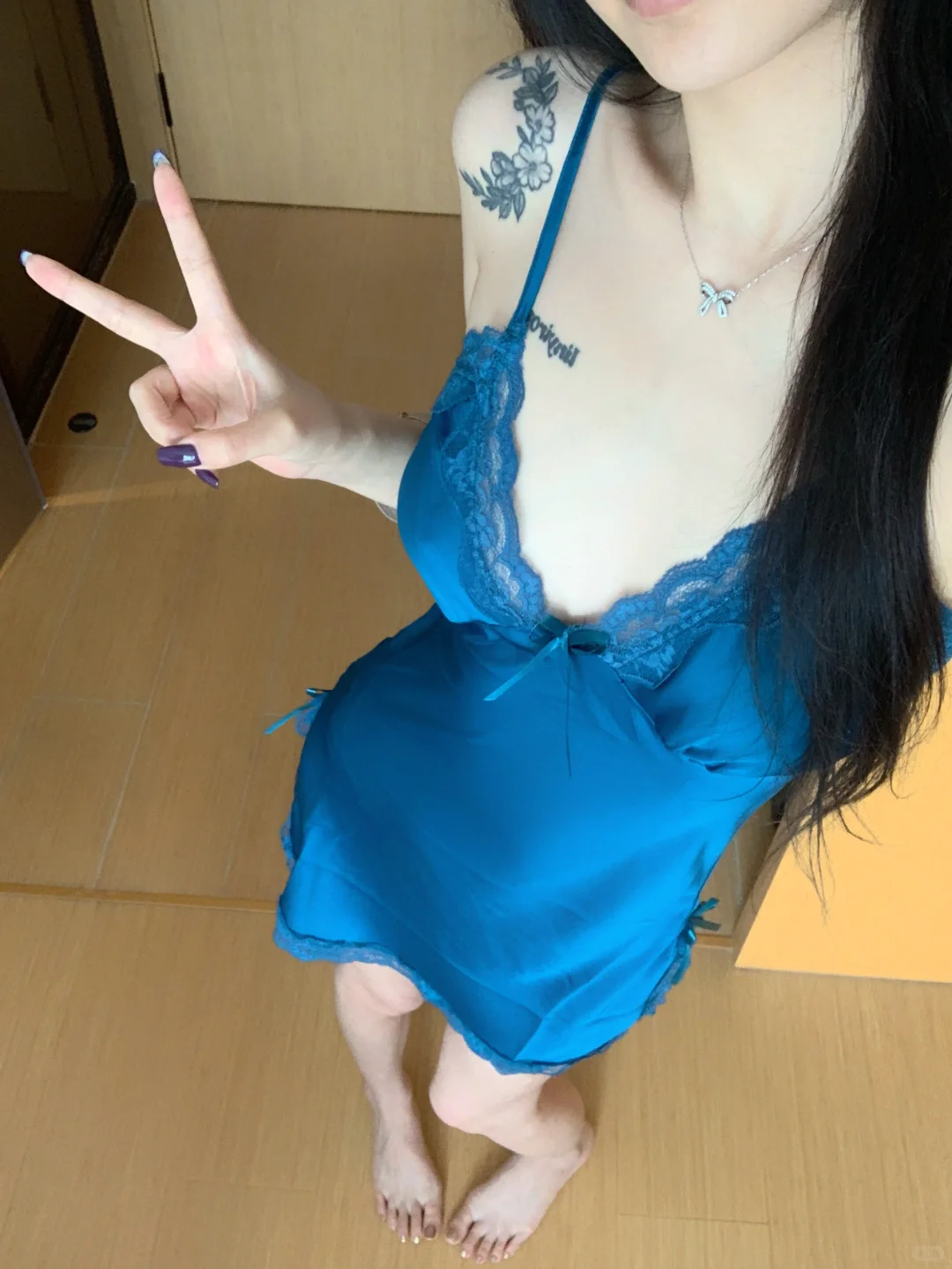 深海蓝真的好漂亮！！