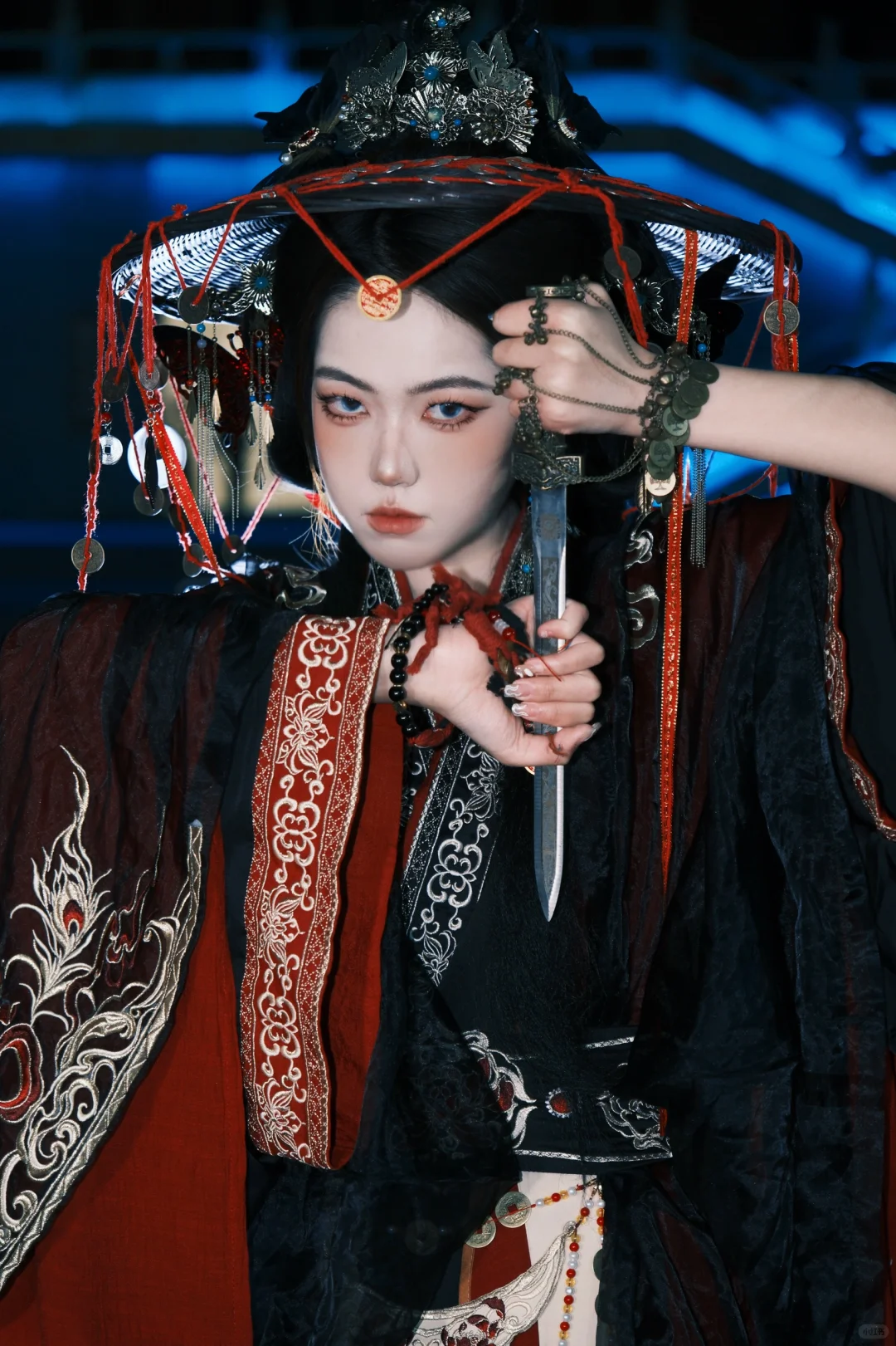 臣服我？还是被我征服