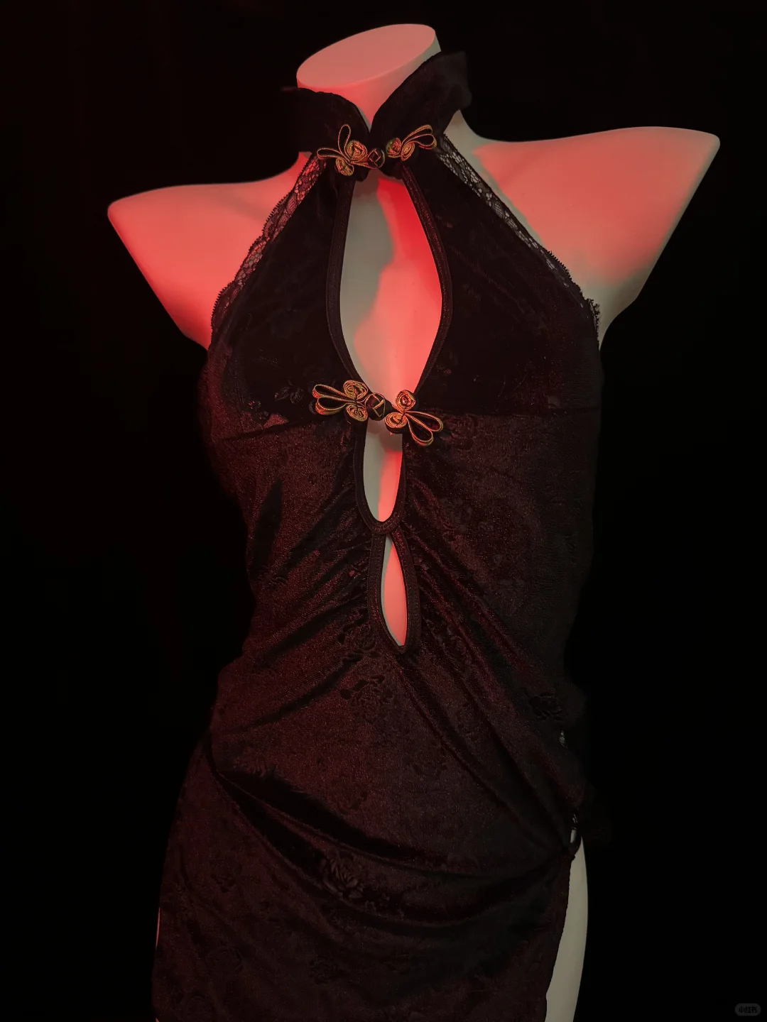 不敢想 镜子里的自己多么美?