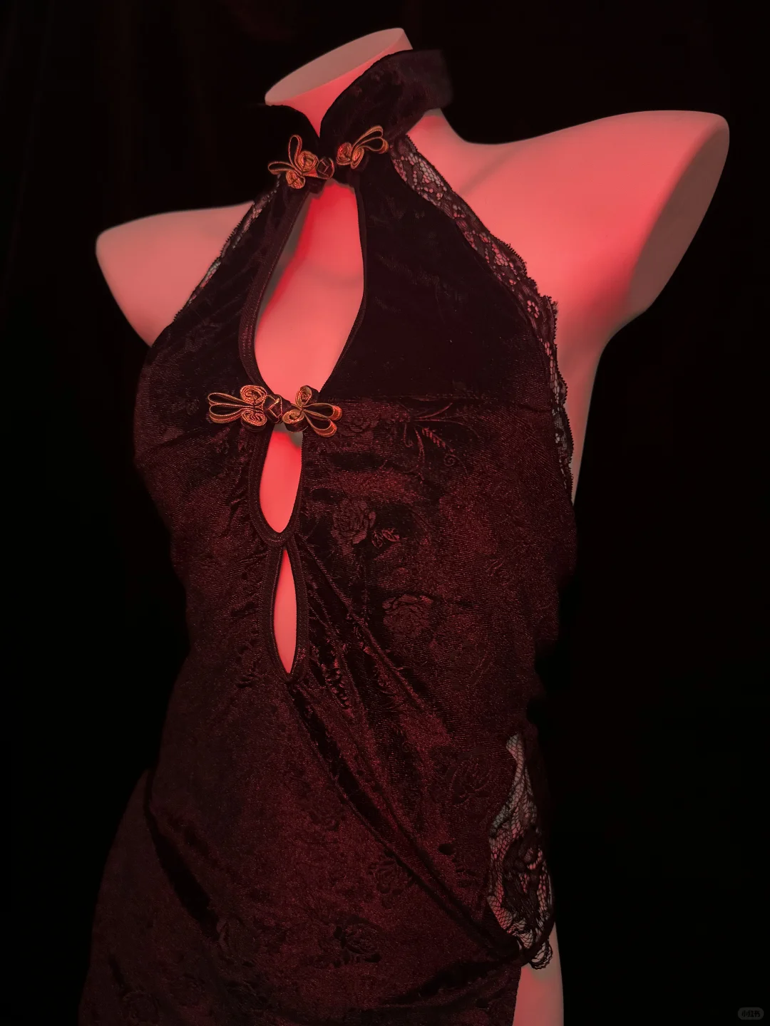 不敢想 镜子里的自己多么美?