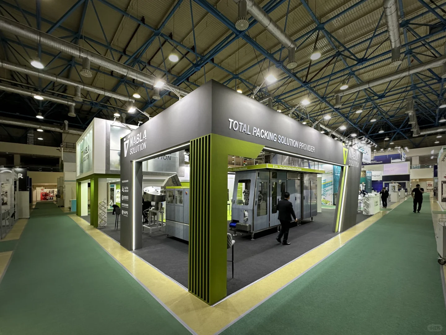 工业展活动非常火爆，现场超级炸裂