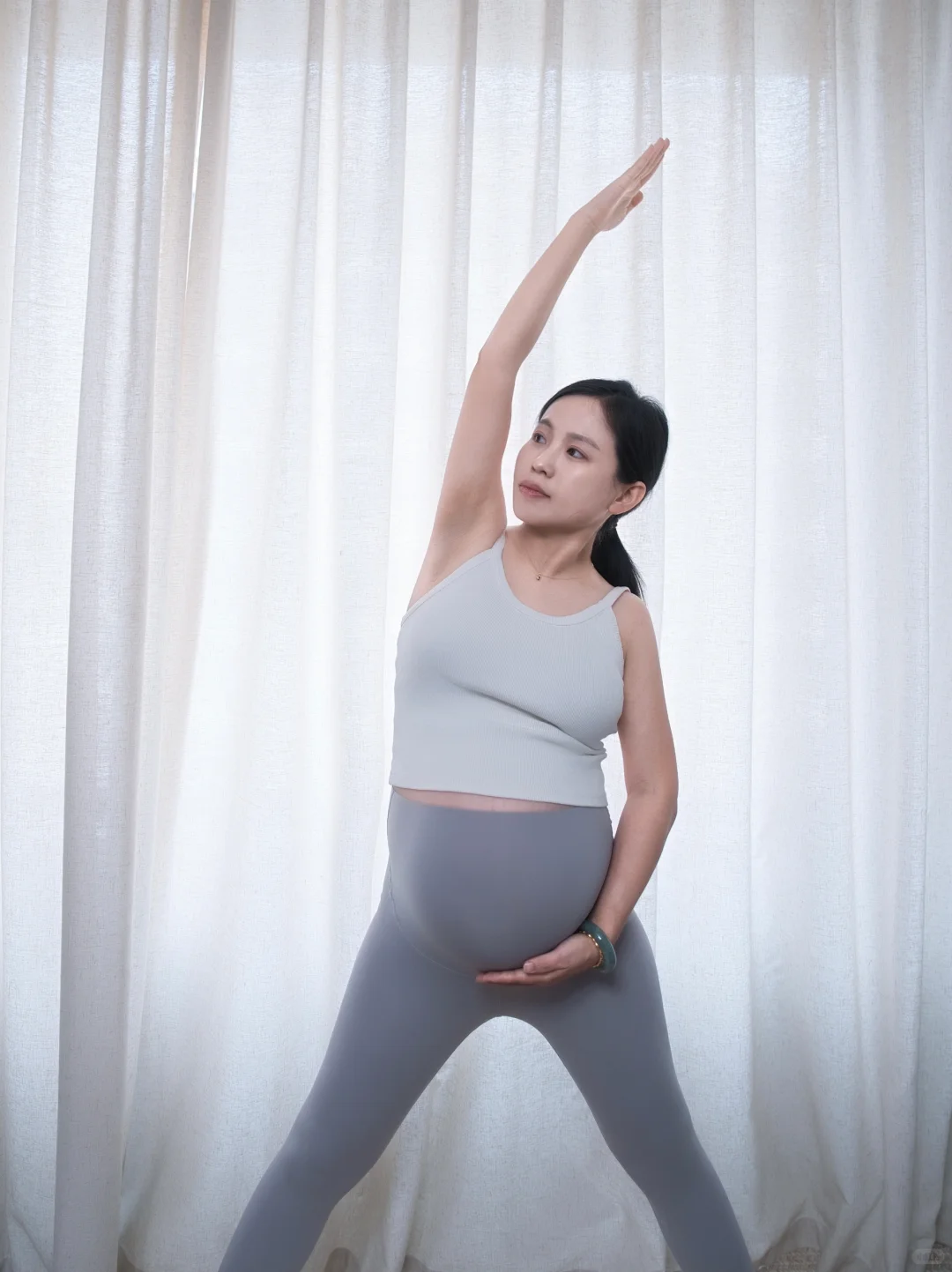 孕晚期还在动｜这条瑜伽裤给了我底气
