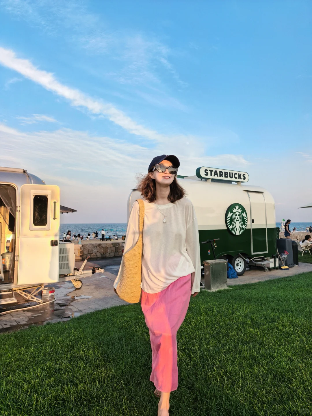 我发现在海边人都会漂亮一些！