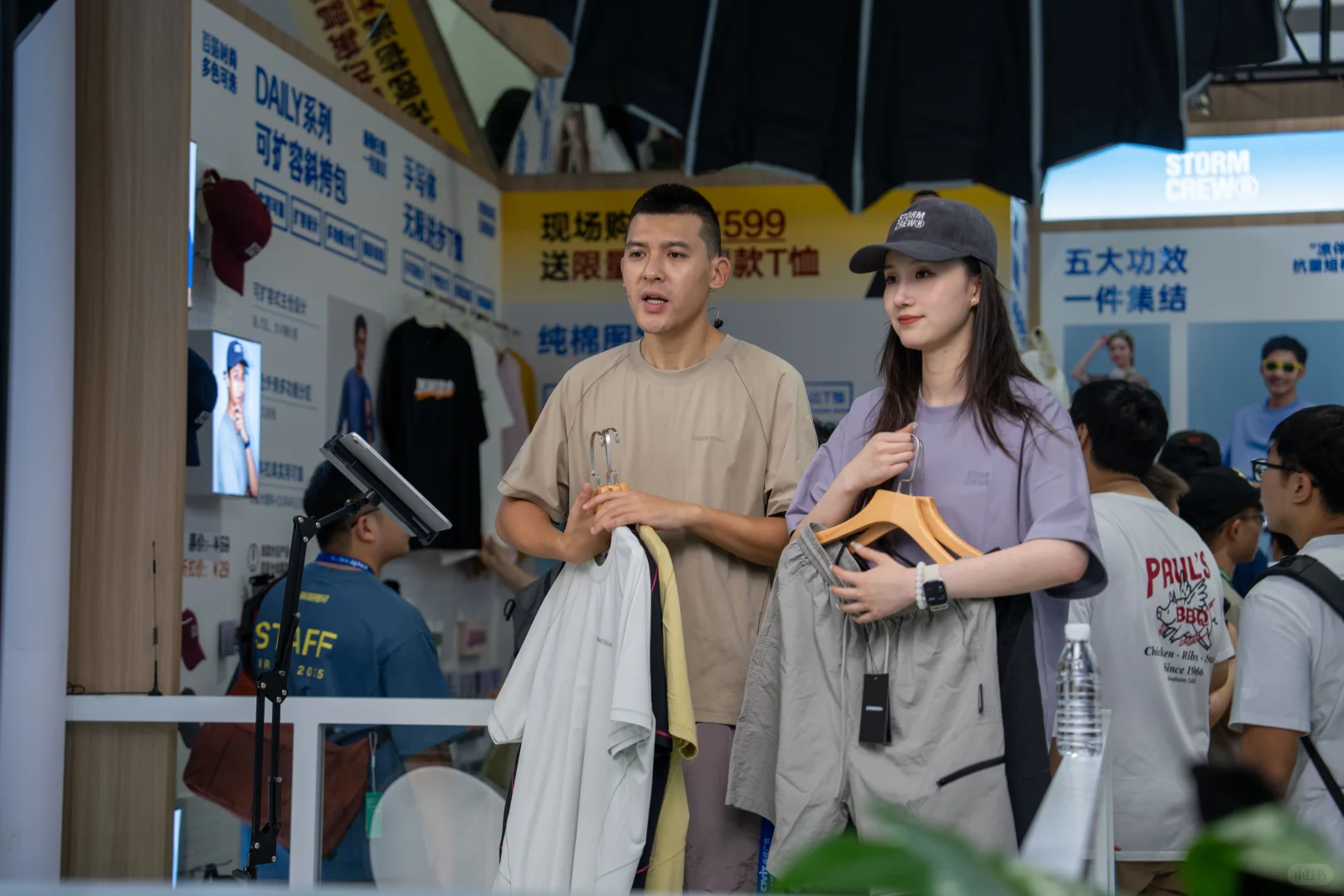 影视飓风第一次亮相BIRTV展会就火爆了