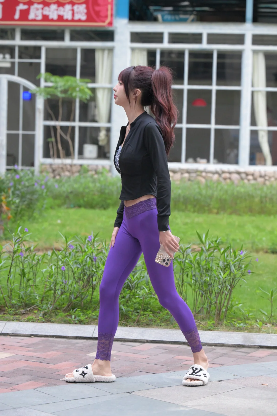 1300+ MJ-1325 街拍套图 紫色微透瑜伽裤