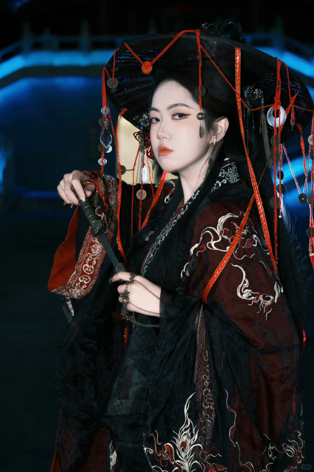 臣服我？还是被我征服