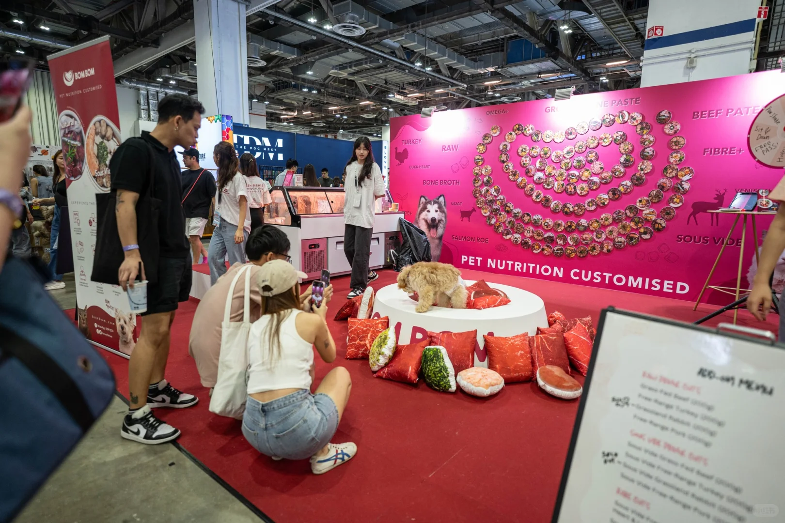 ?? 新加坡最大宠物节来了！毛孩专属天堂?