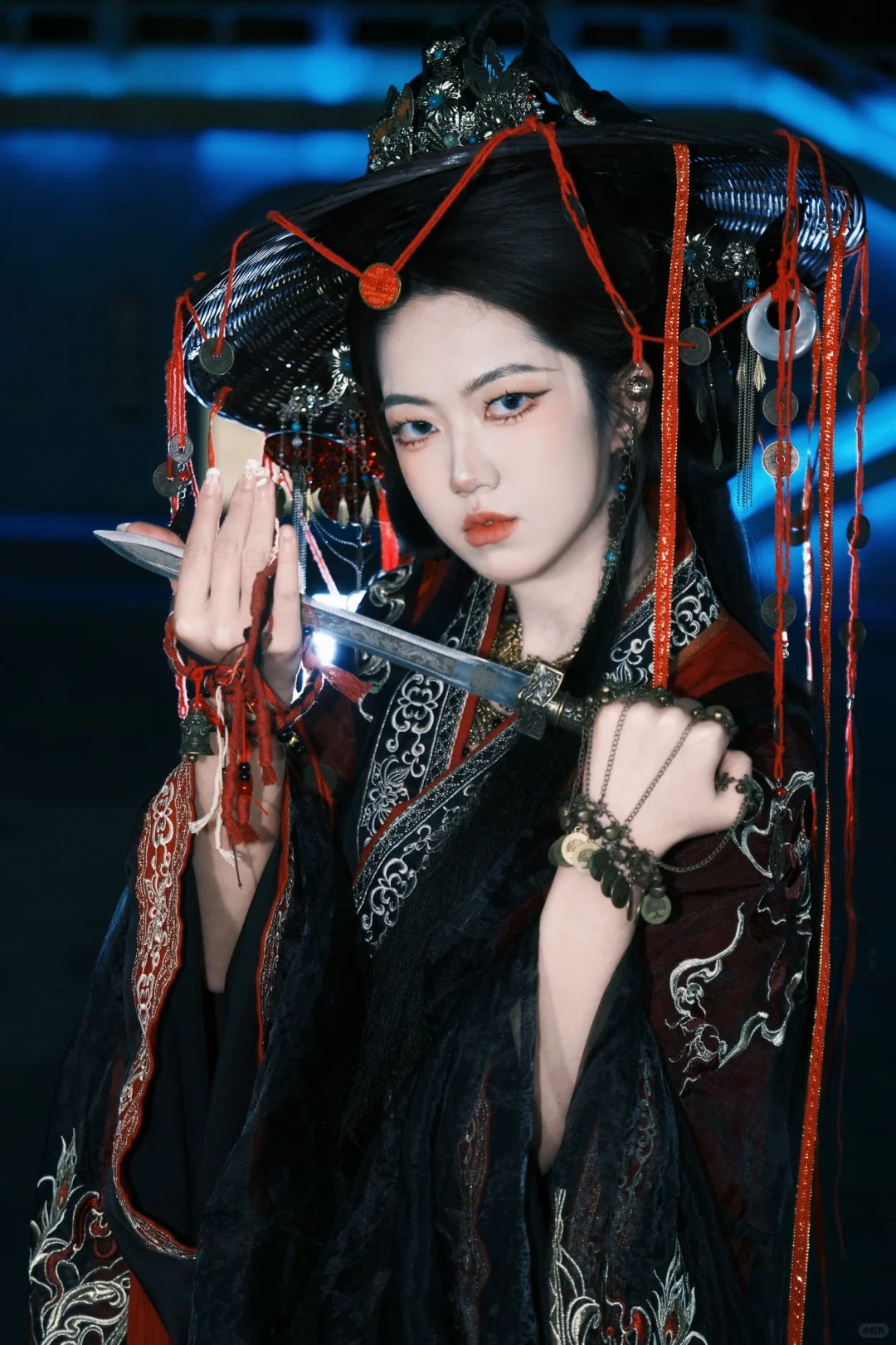 臣服我？还是被我征服