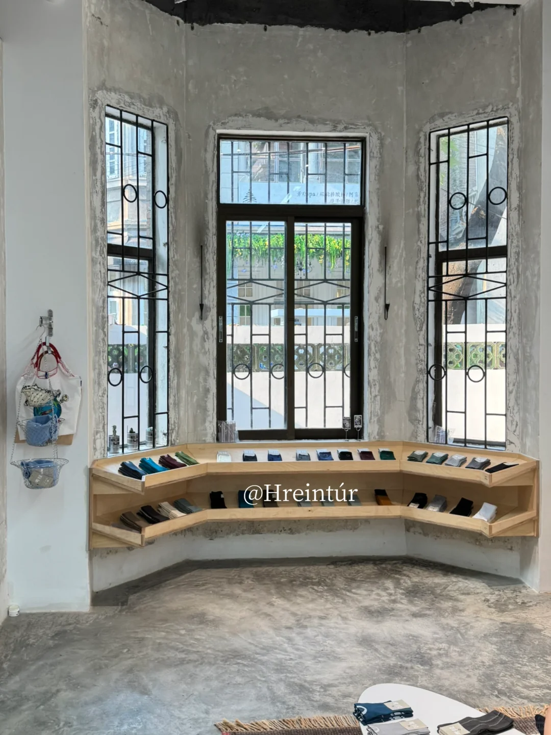 见过袜子展吗？这个工业空间太有艺术感了