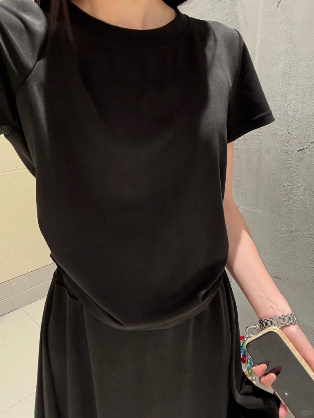 两件套的套装裙 黑色不闷热 实现穿衣自由～